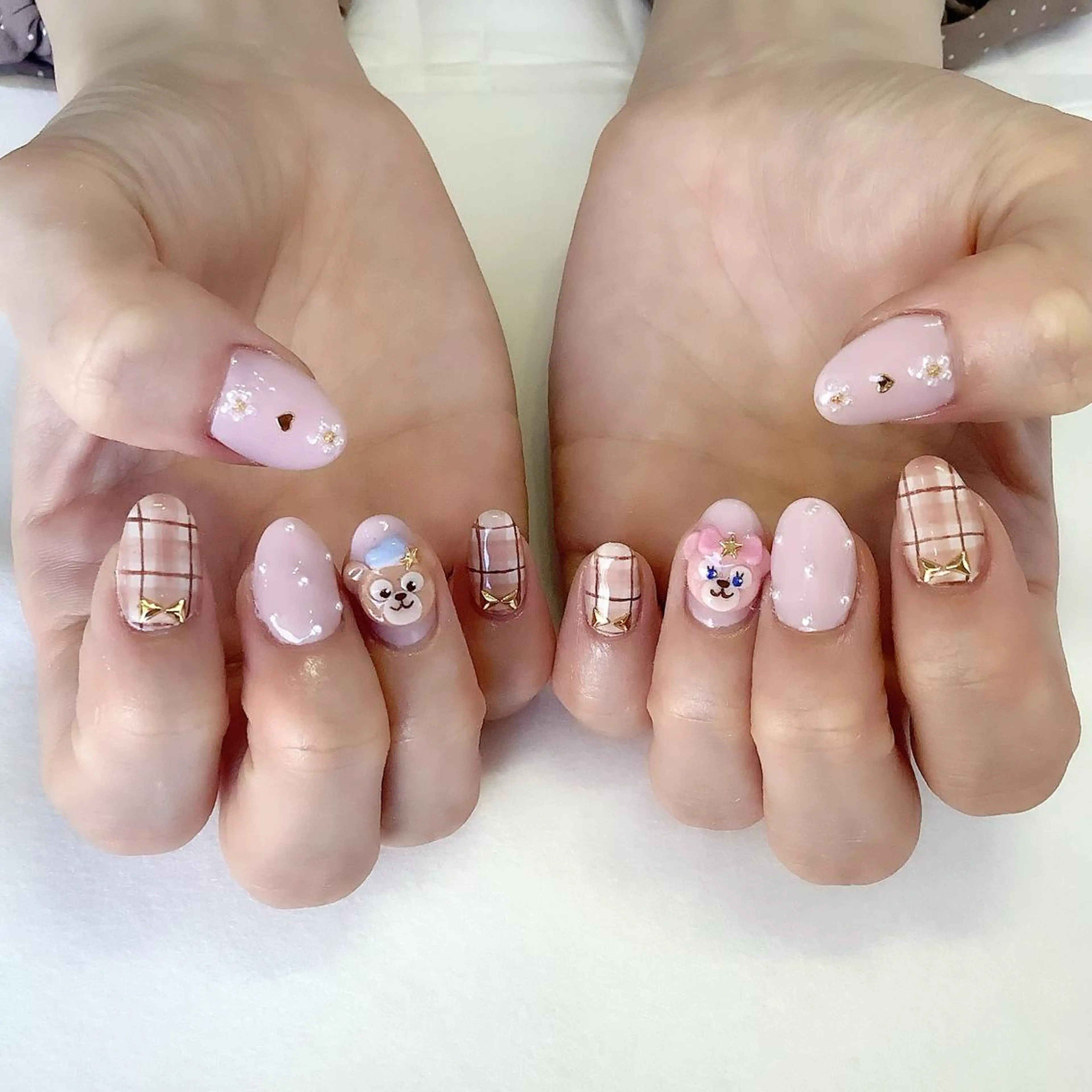 ネイル ハンドネイル 💎🐰 saki. m 🐰💎のネイルデザイン