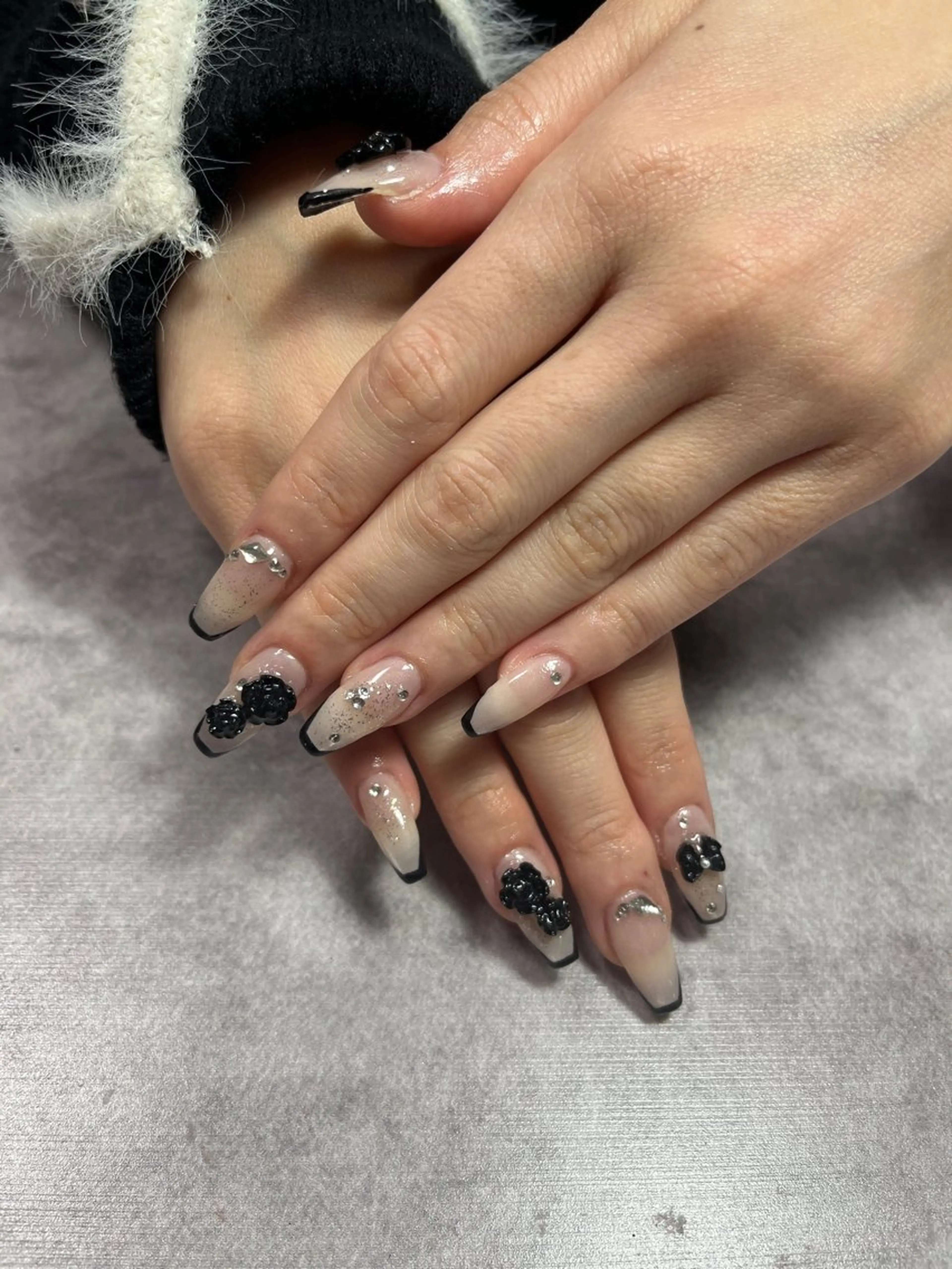 ネイル ハンドネイル rino  nail所属・坂 しおのネイルデザイン