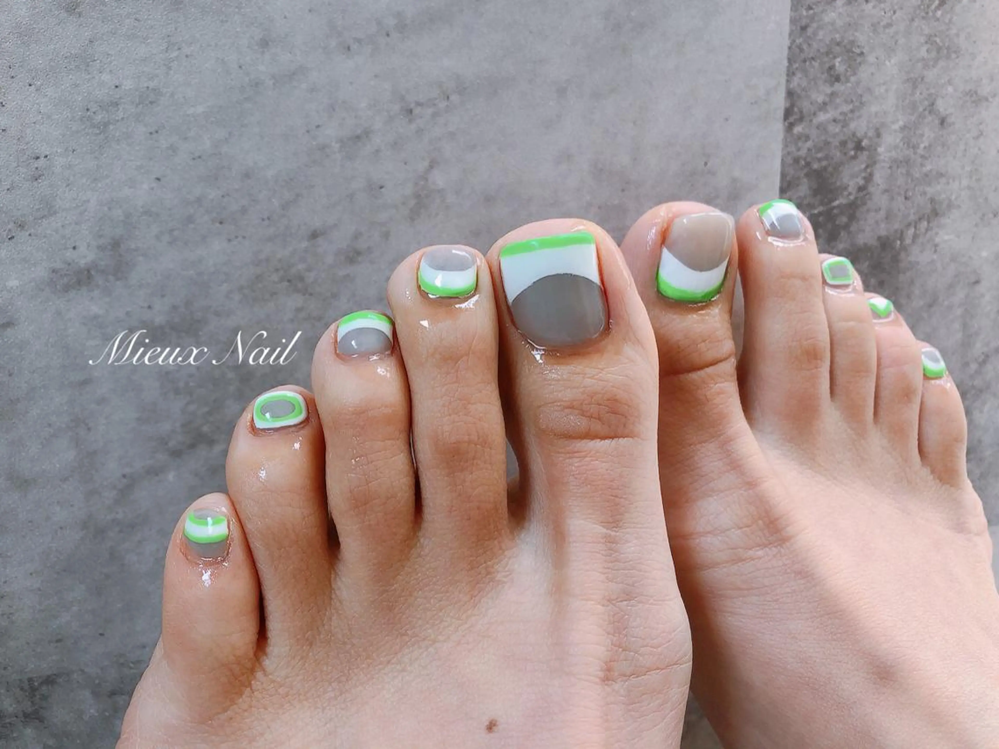 ネイル 市川 麻衣子のネイルデザイン