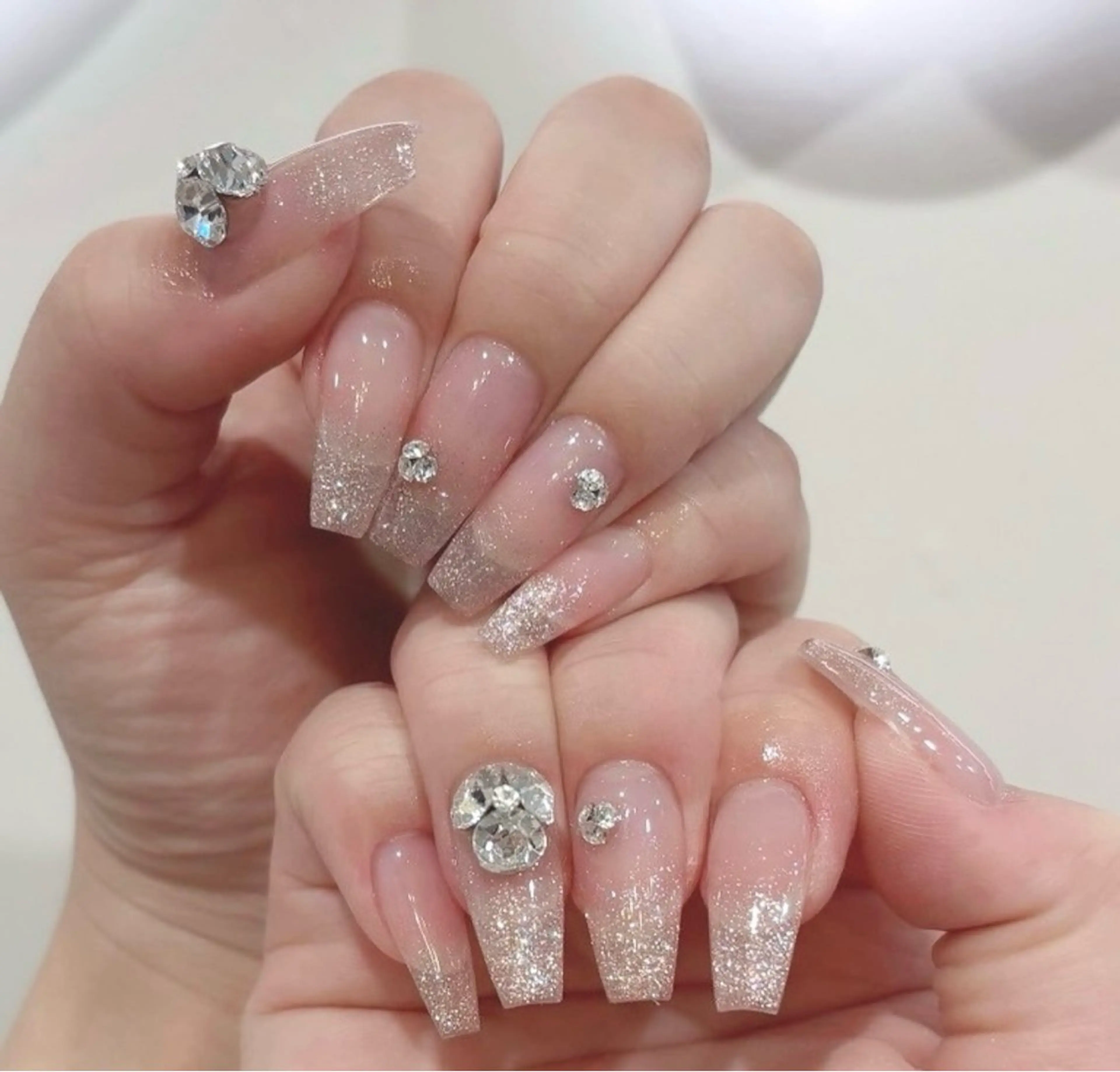ネイル ハンドネイル BERA NAILSのネイルデザイン