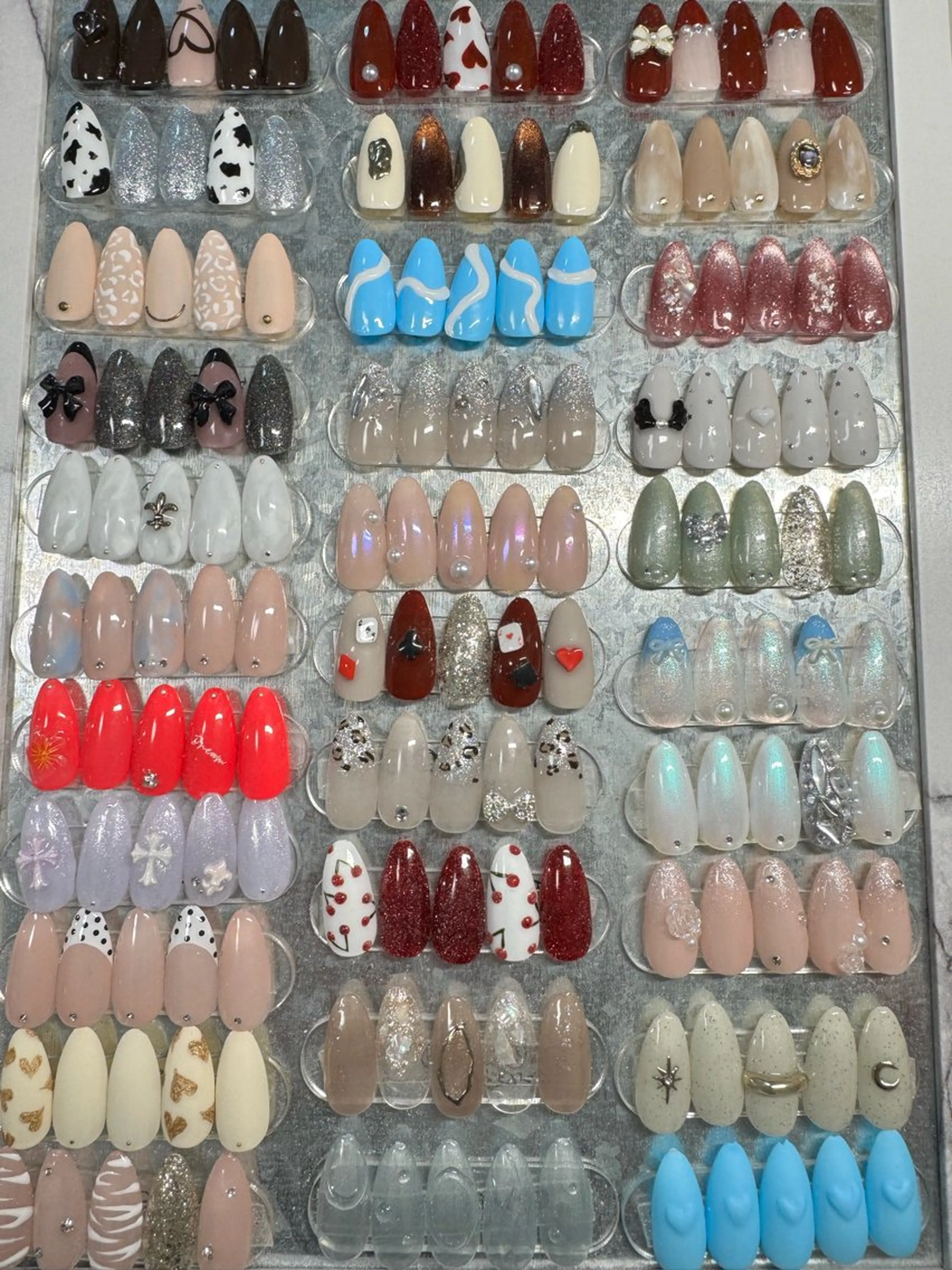 ネイル ハンドネイル emer所属・emer Sayuriのネイルデザイン