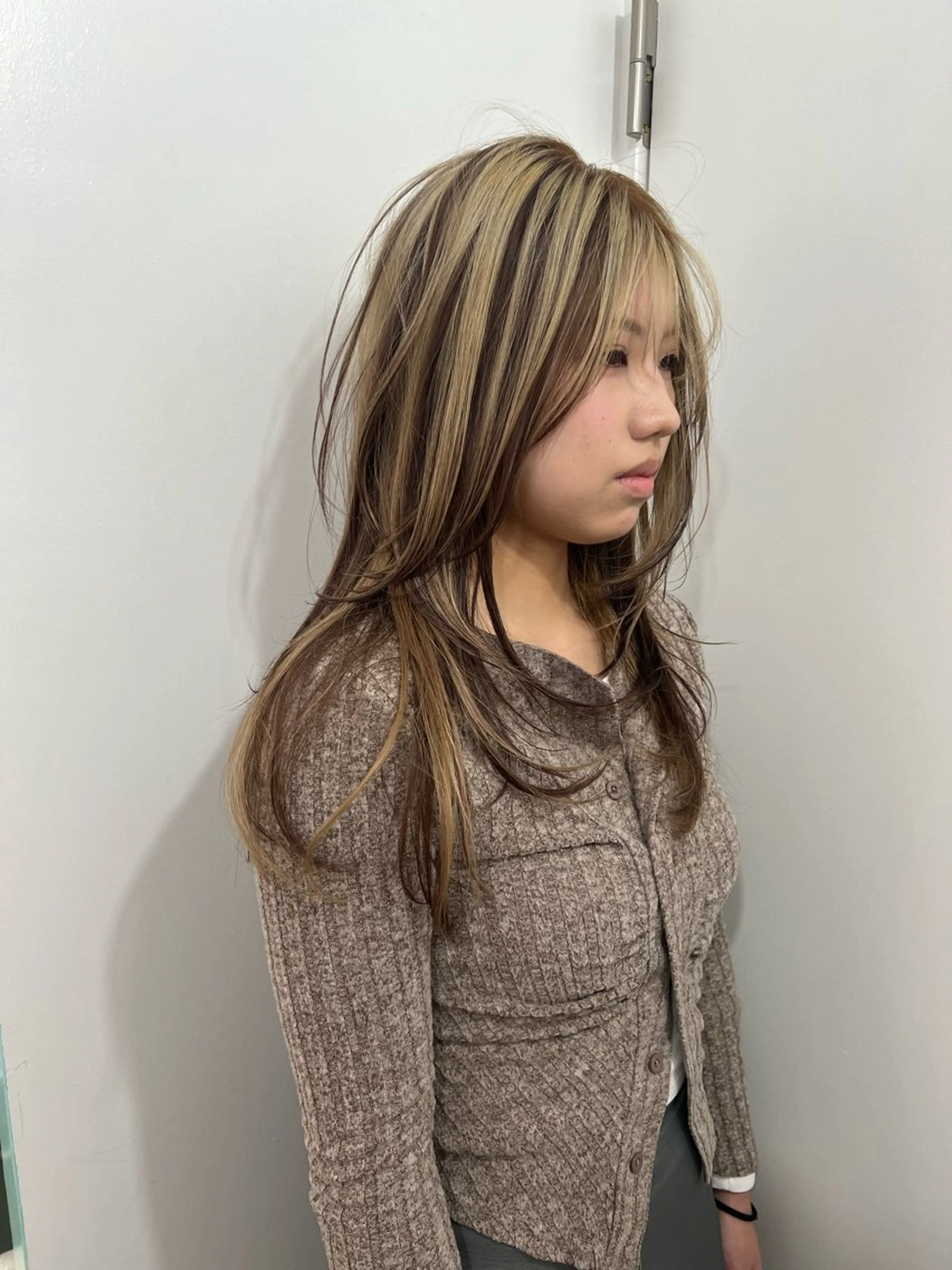 セミロング ヘアカラー トリートメント 💥ウルフカット デザインあんな💥のヘアスタイル