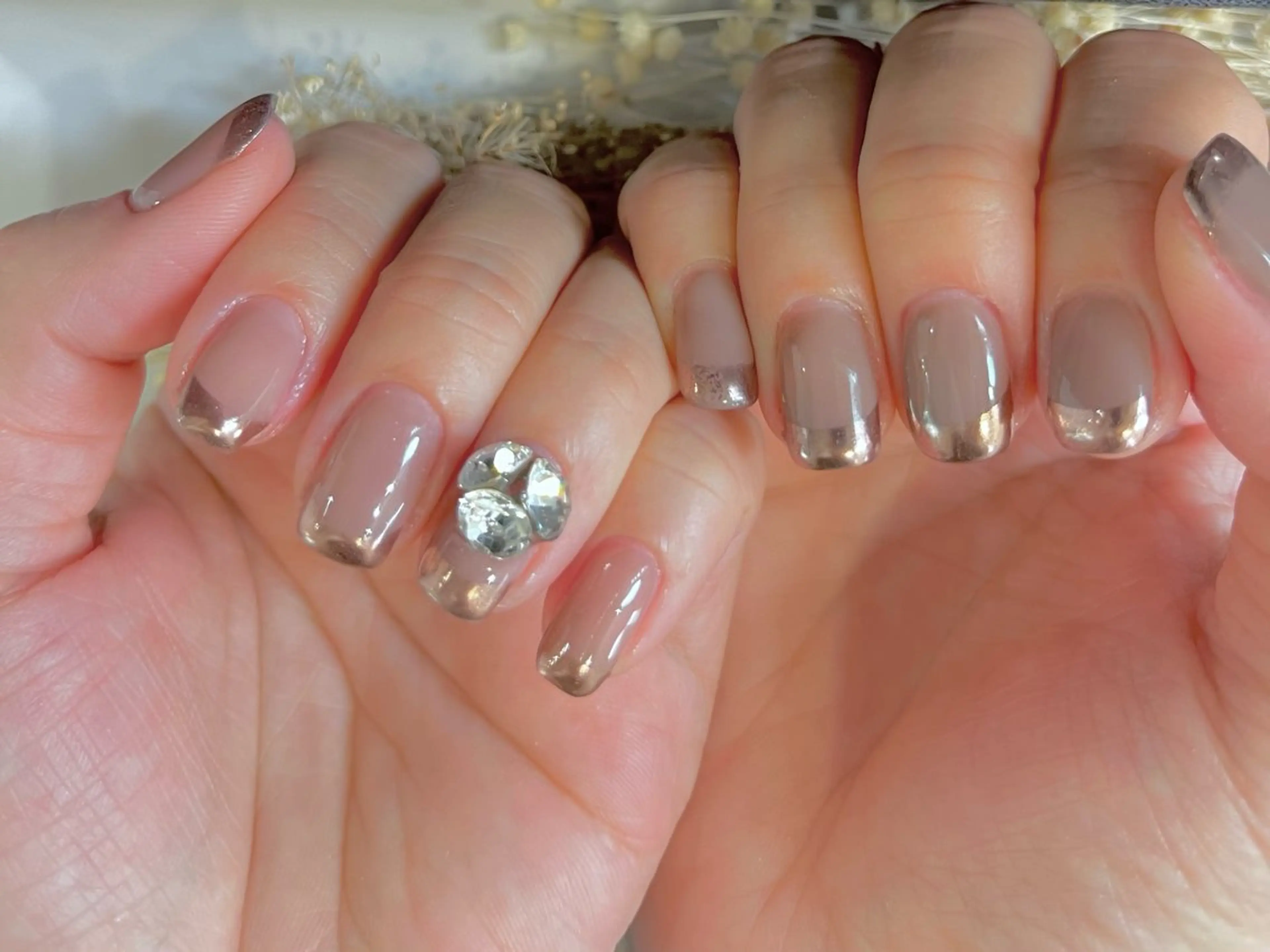 ネイル フレンチネイル ミラーネイル Queen nail所属・QUEENＮA IＬ JR寺田町1分のネイルデザイン