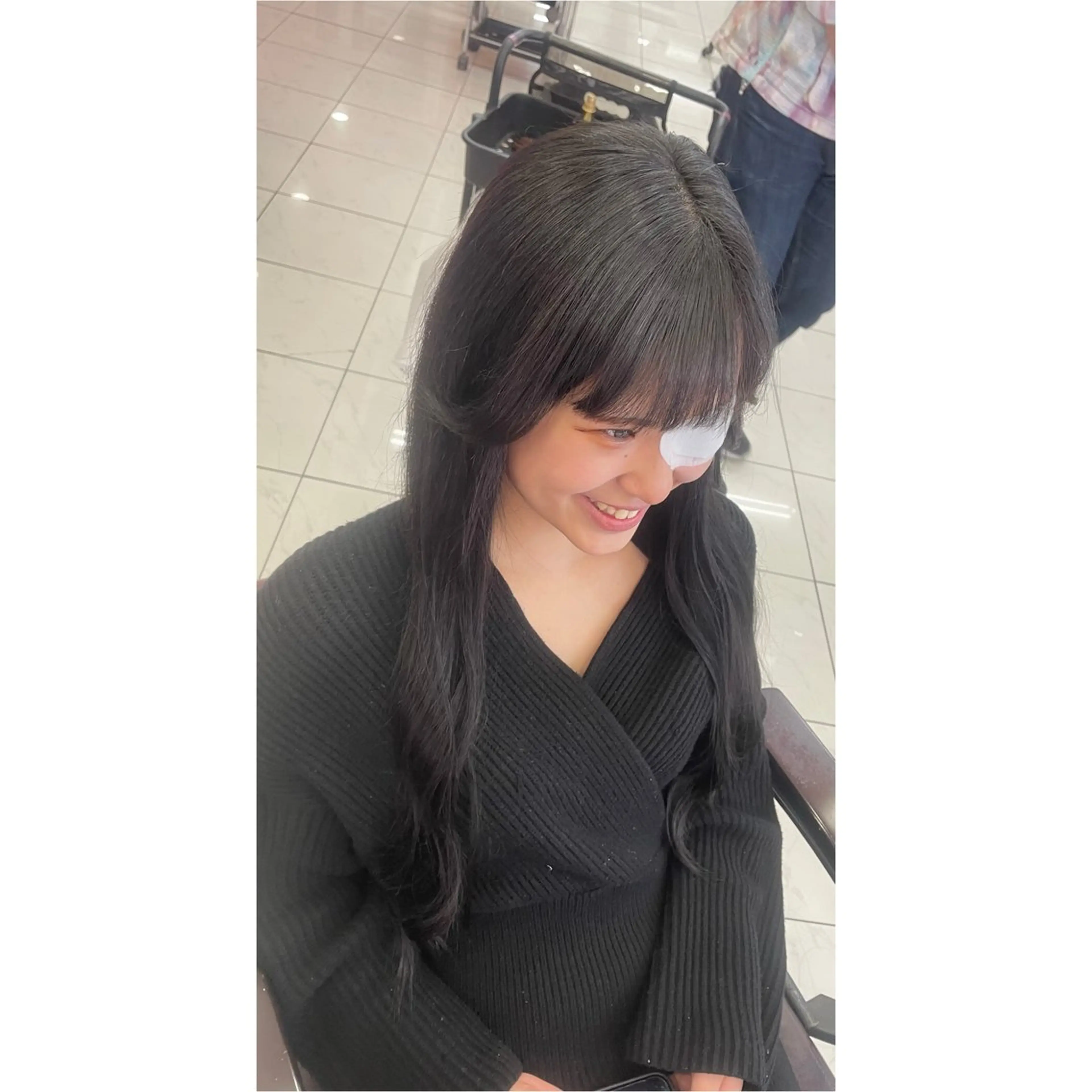 ロング カラー ヘアアレンジ シールエクステ バレイヤージュ ベージュカラー ブリーチ ケアブリーチ エクステ M. KURUMIのヘアスタイル