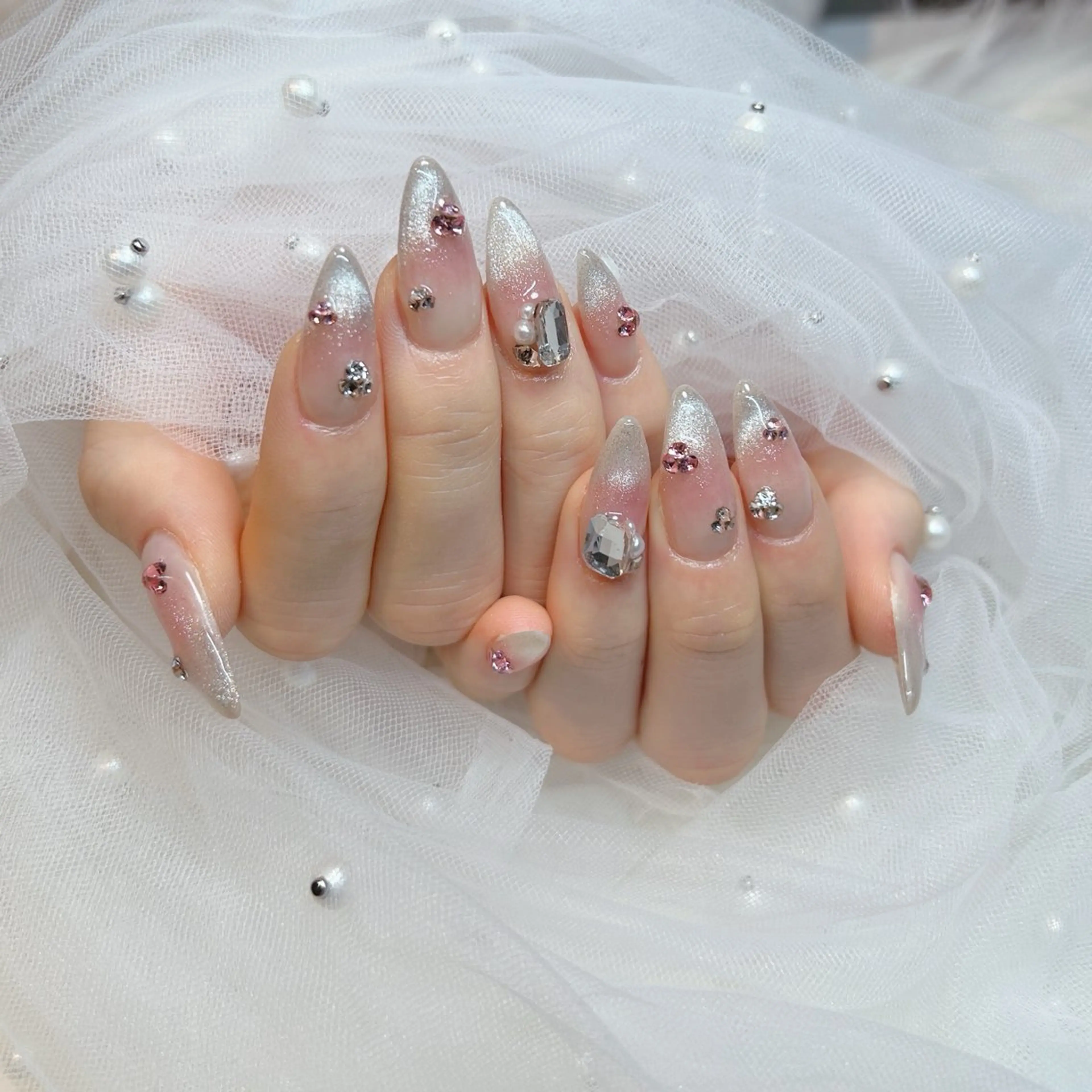 ネイル チークネイル 韓国ネイル マグネットネイル ワンカラーネイル ワンホンネイル Naru Kelinailのネイルデザイン