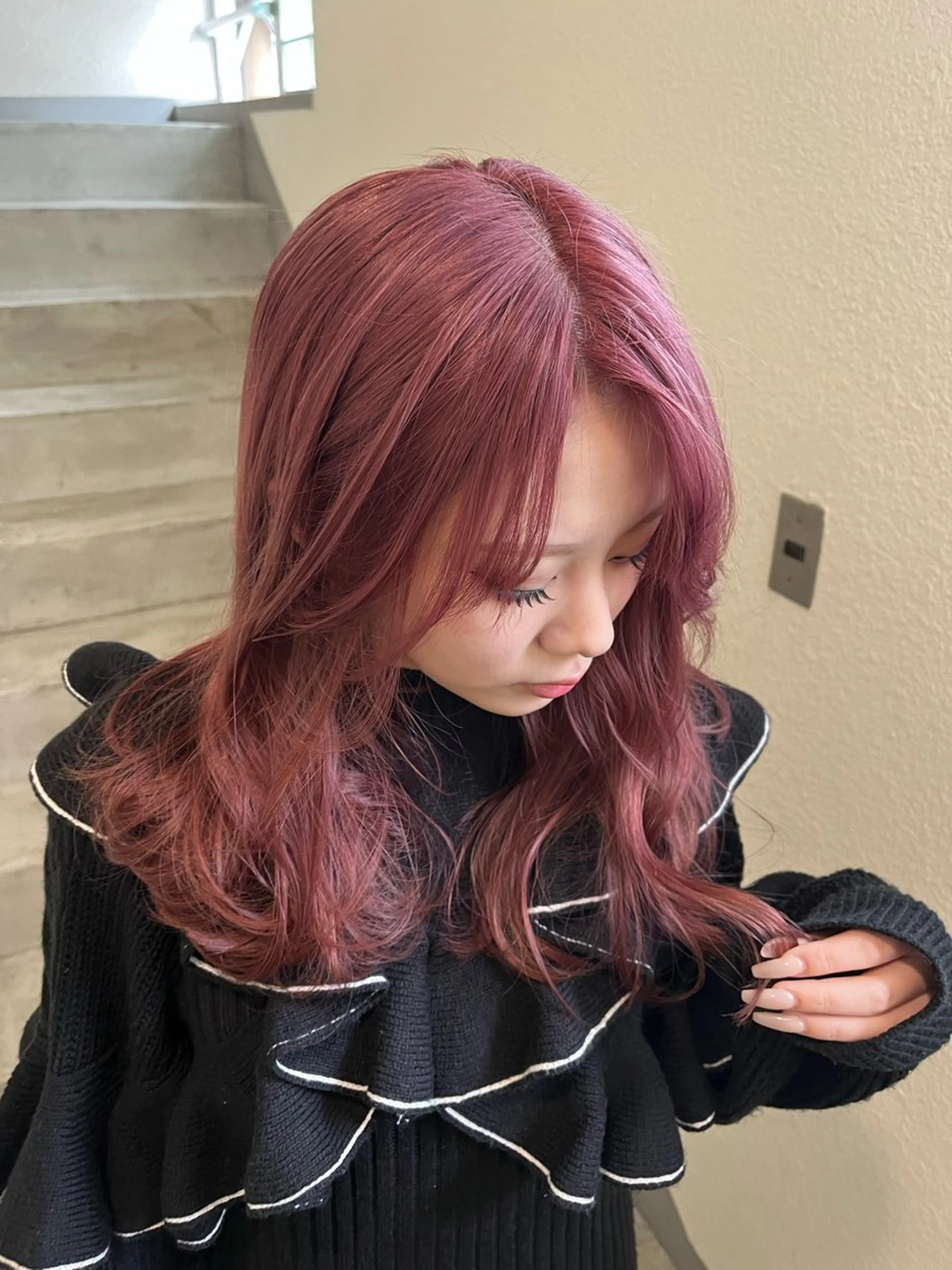 セミロング ヘアカラー SIKI yuuna レイヤーカット🪽のヘアスタイル