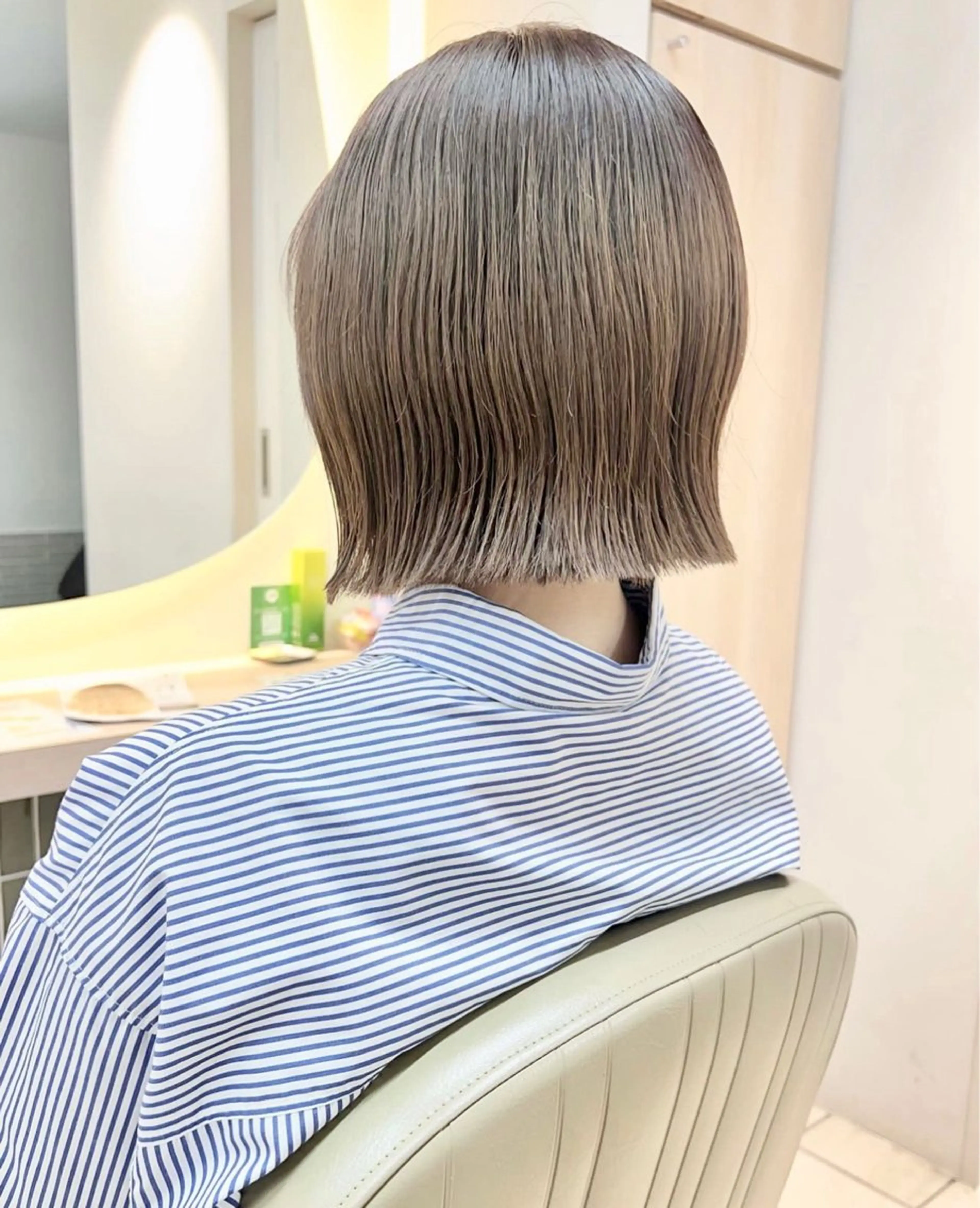 ショート センターパート /ニュアンスパーマのヘアスタイル