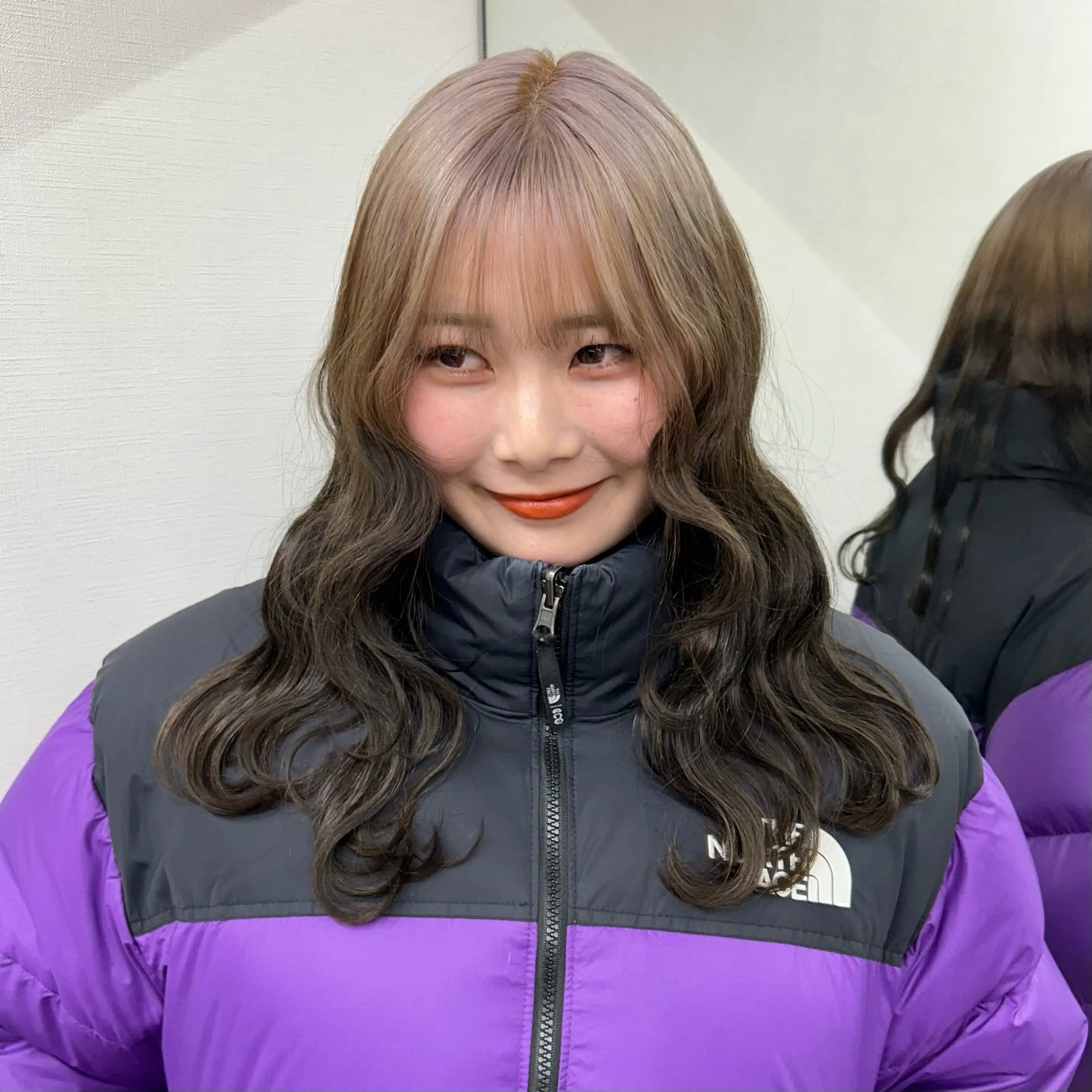 カラー ブリーチ デザインカラー グラデーションカラー ヘアカラー トリートメント ハイトーンカラー🪽 suzuhoのヘアスタイル