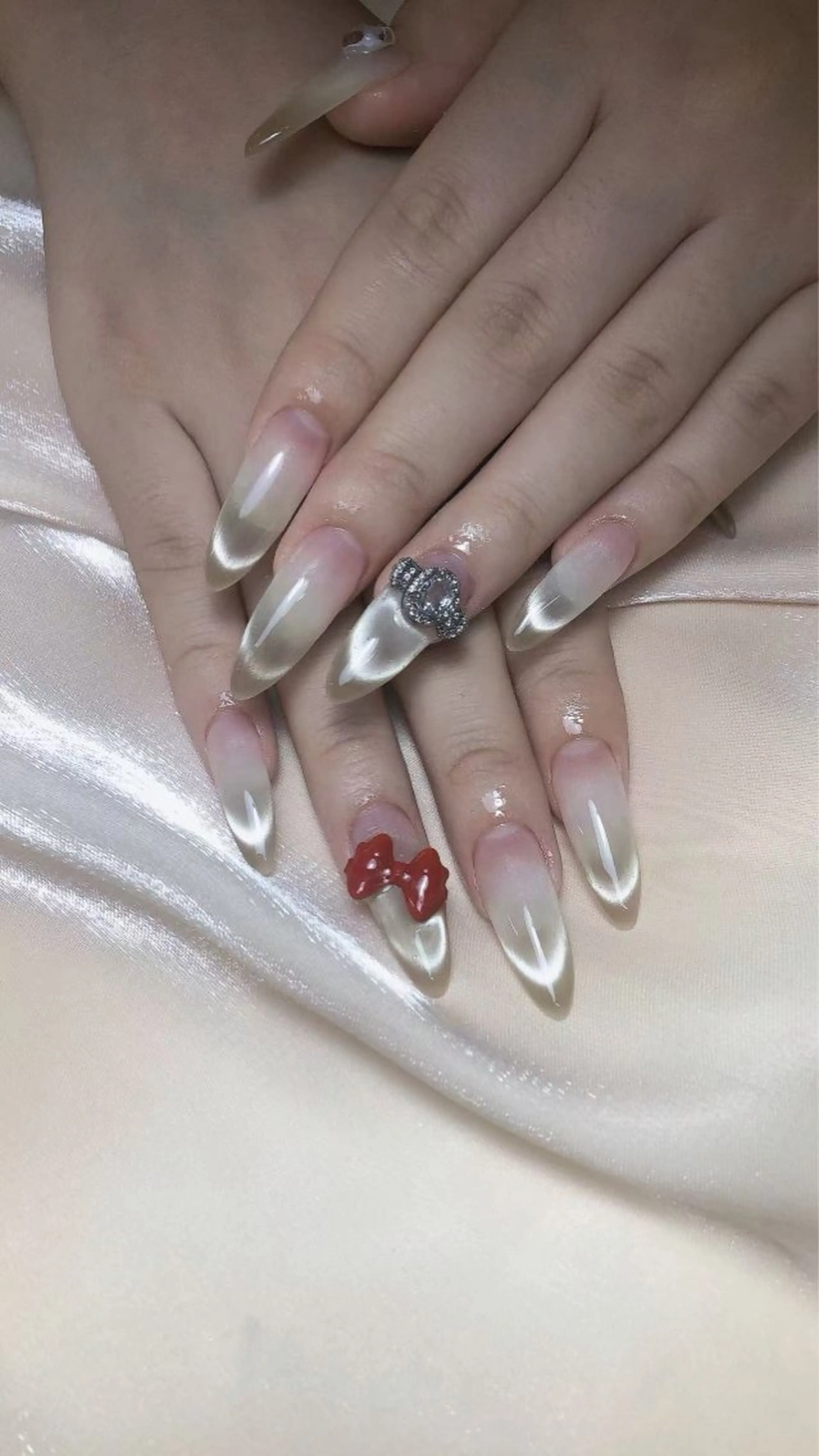 ネイル ルラワンネイル エンのネイルデザイン