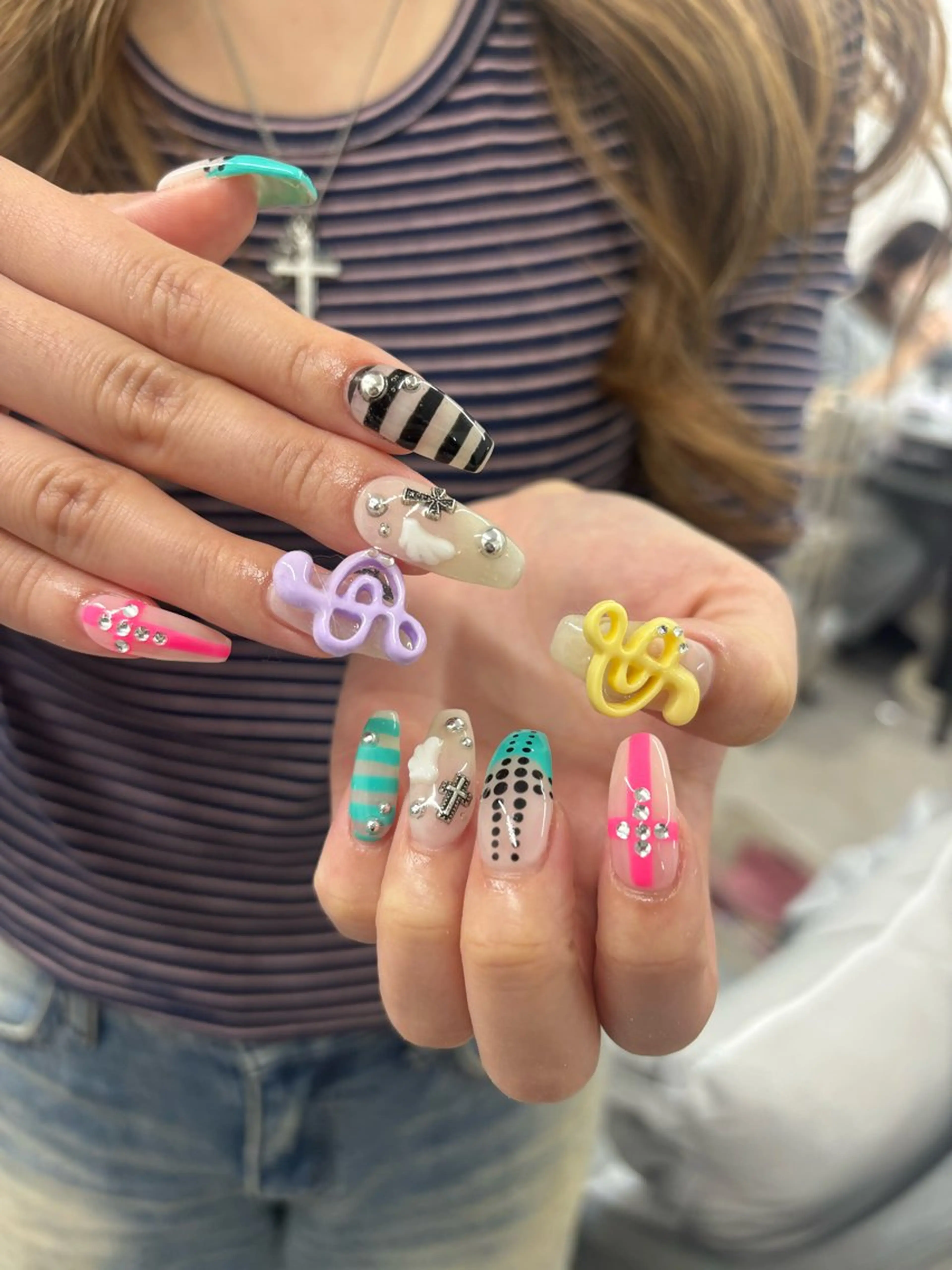 ネイル ハンドネイル yuria 🎀海外ネイル🌺のネイルデザイン