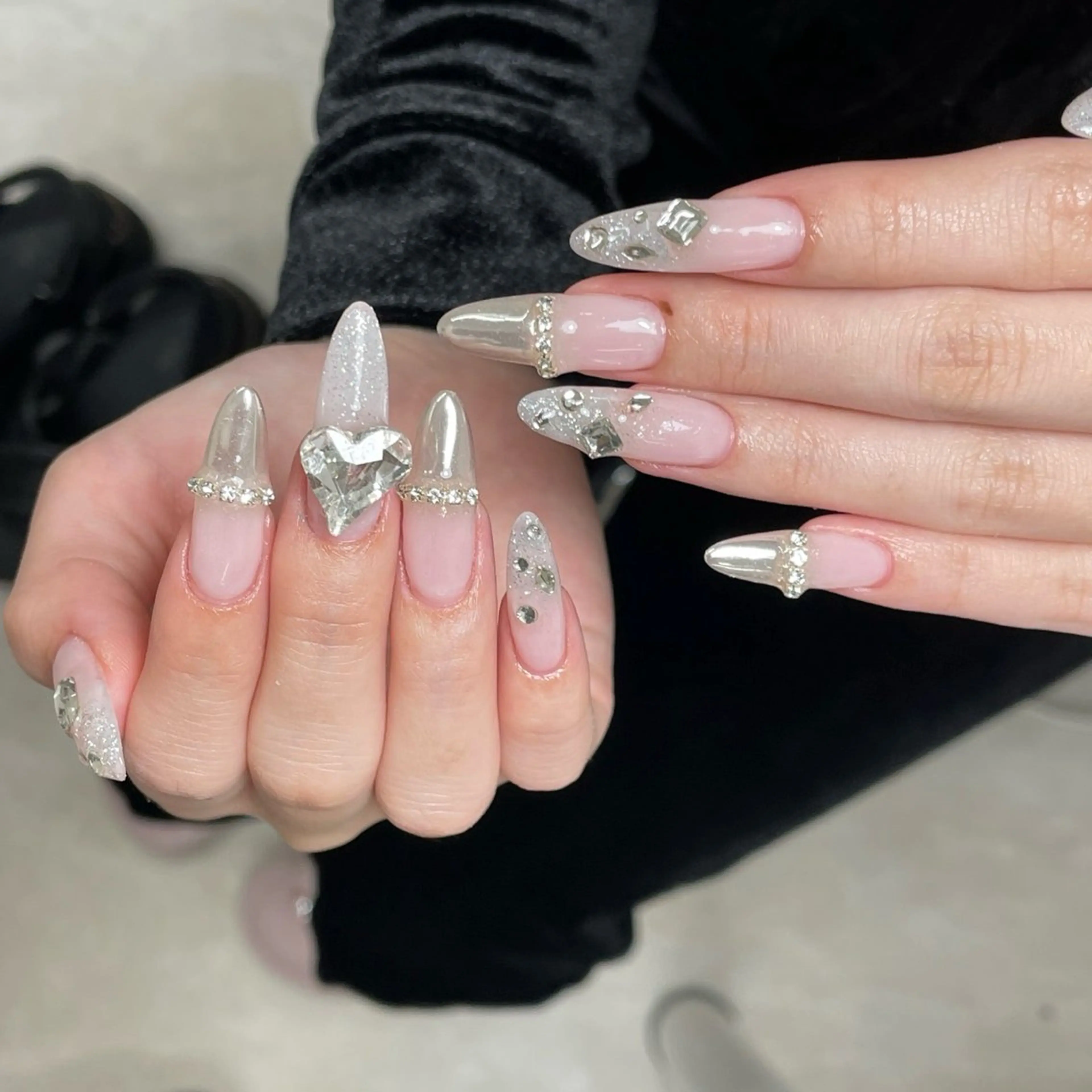 ネイル ハンドネイル lucky nail 歌舞伎町のネイルデザイン