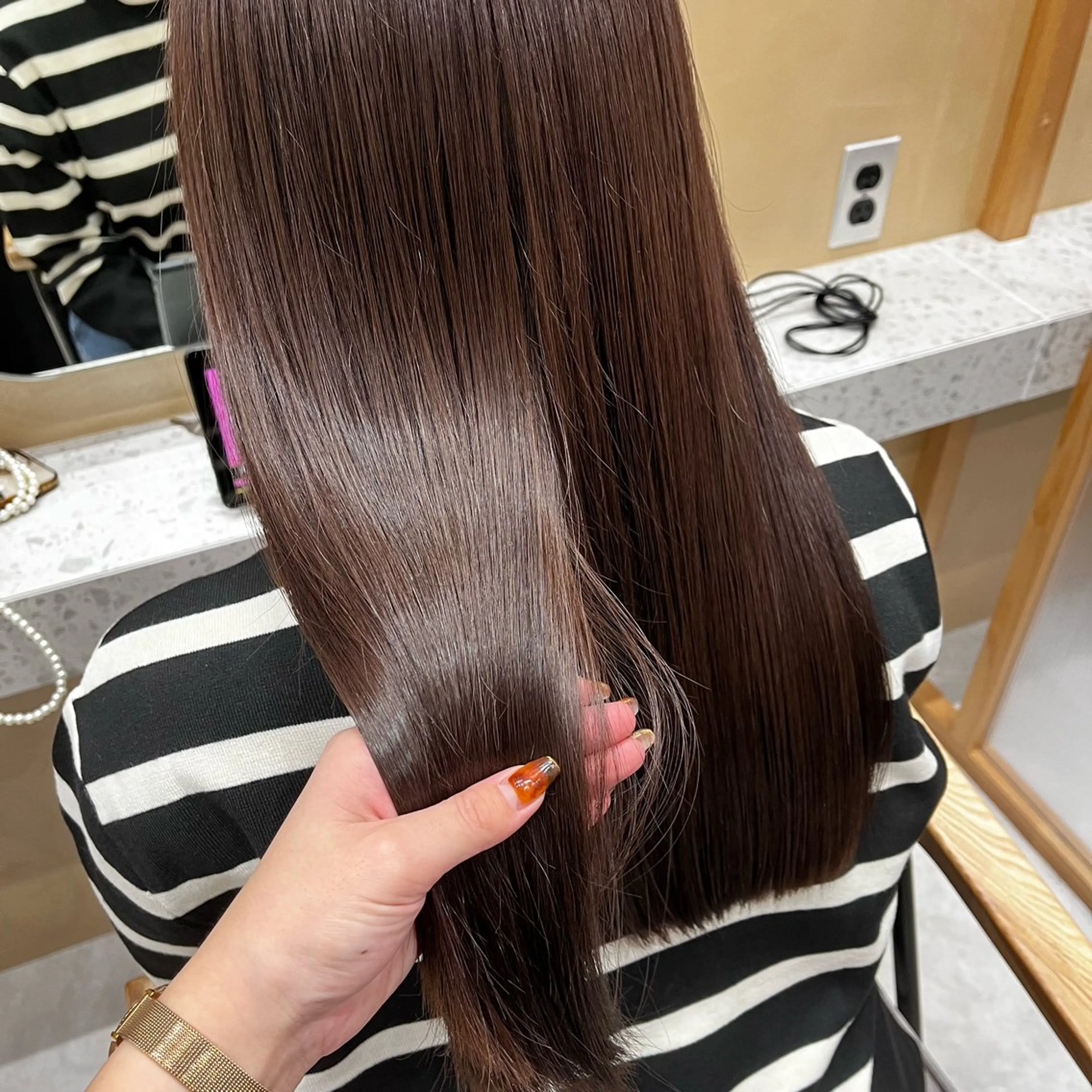 セミロング カラー ヘアアレンジ カット ヘアカラー トリートメント 🥀暖色韓国ヘア💕 保科侑花のヘアスタイル