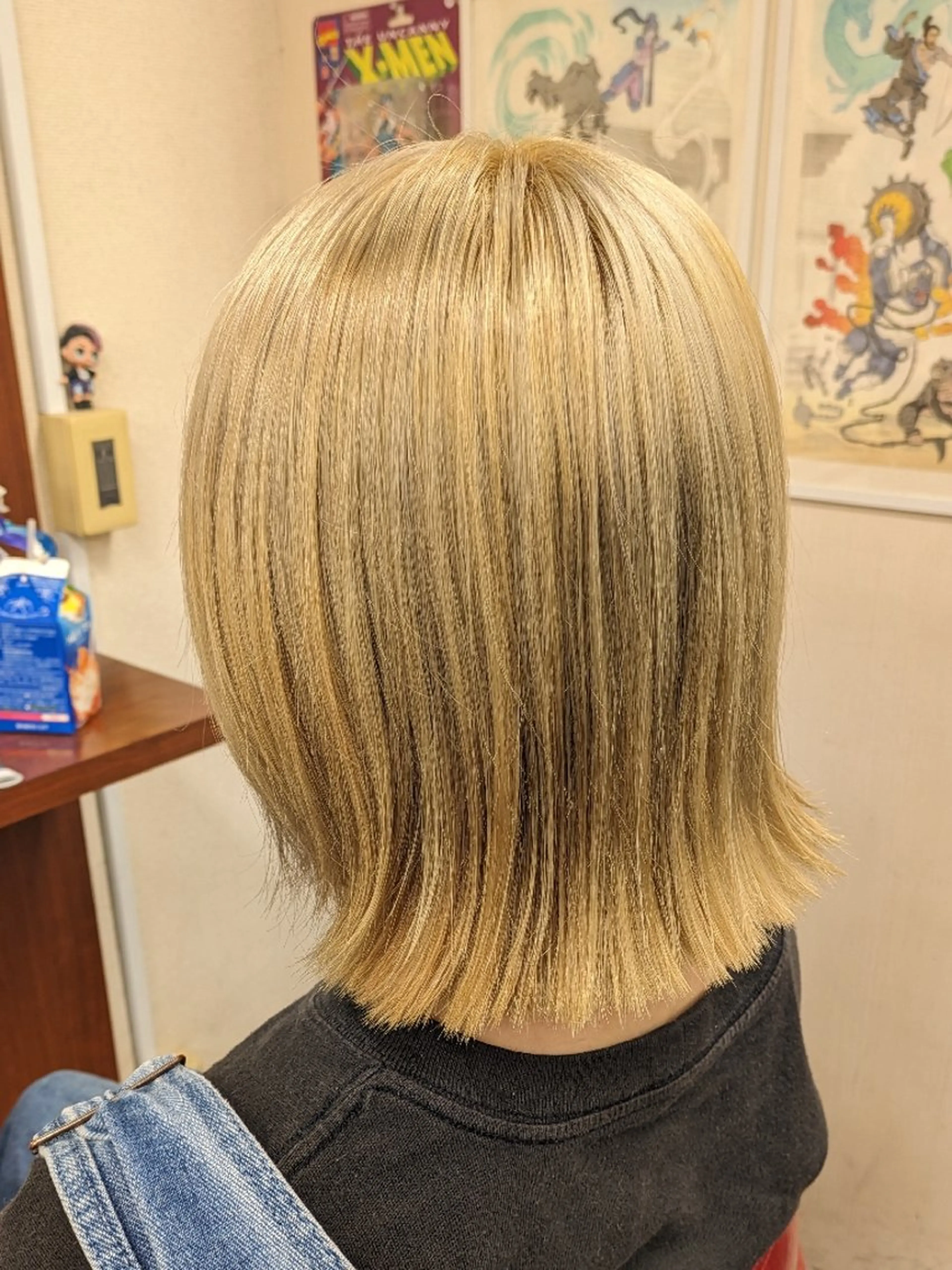 ミディアム カラー ベージュカラー ブリーチ ブロンド カット ヘアカラー トリートメント fuwat所属・秋葉原でカラーする なら🐉ちぇーたんのヘアスタイル