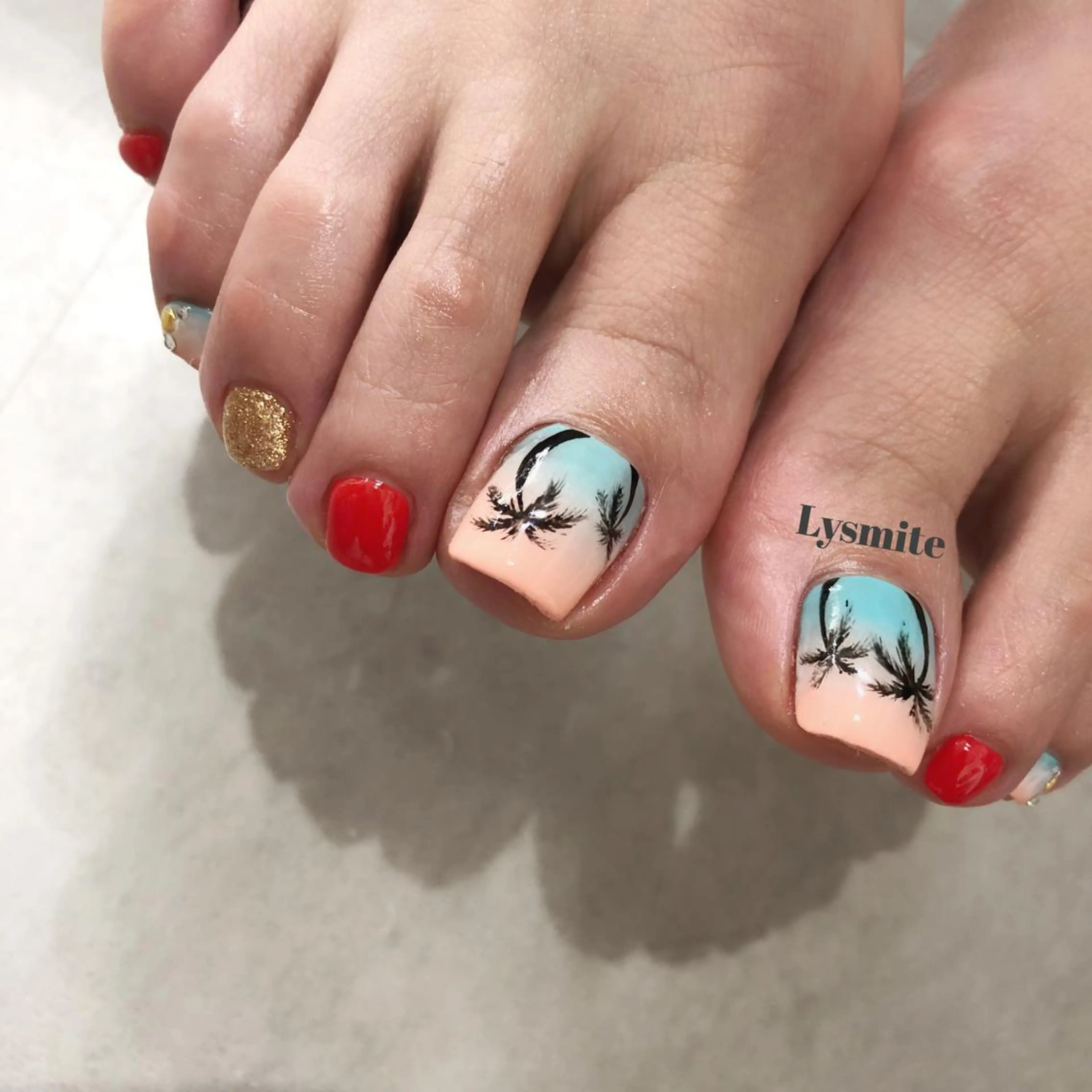 ネイル Lysmite所属・岩本 美香のネイルデザイン