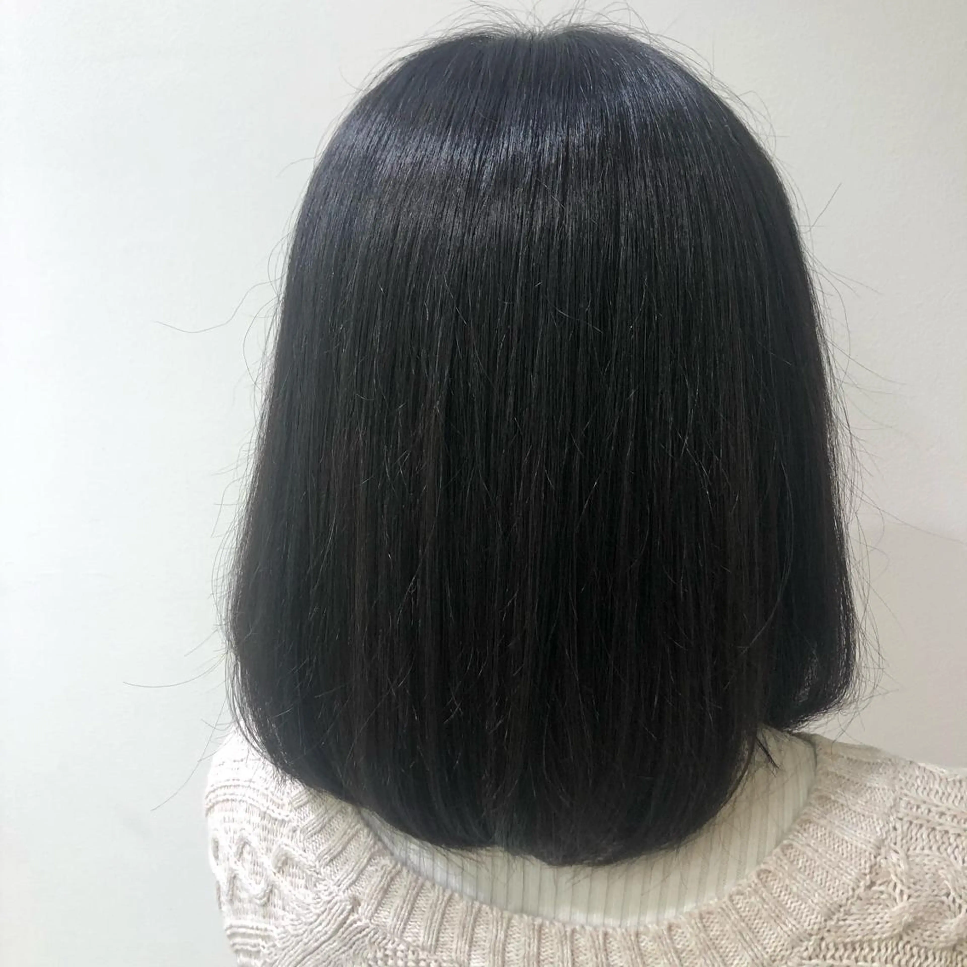 ミディアム 透明感カラー🩵 mioのヘアスタイル