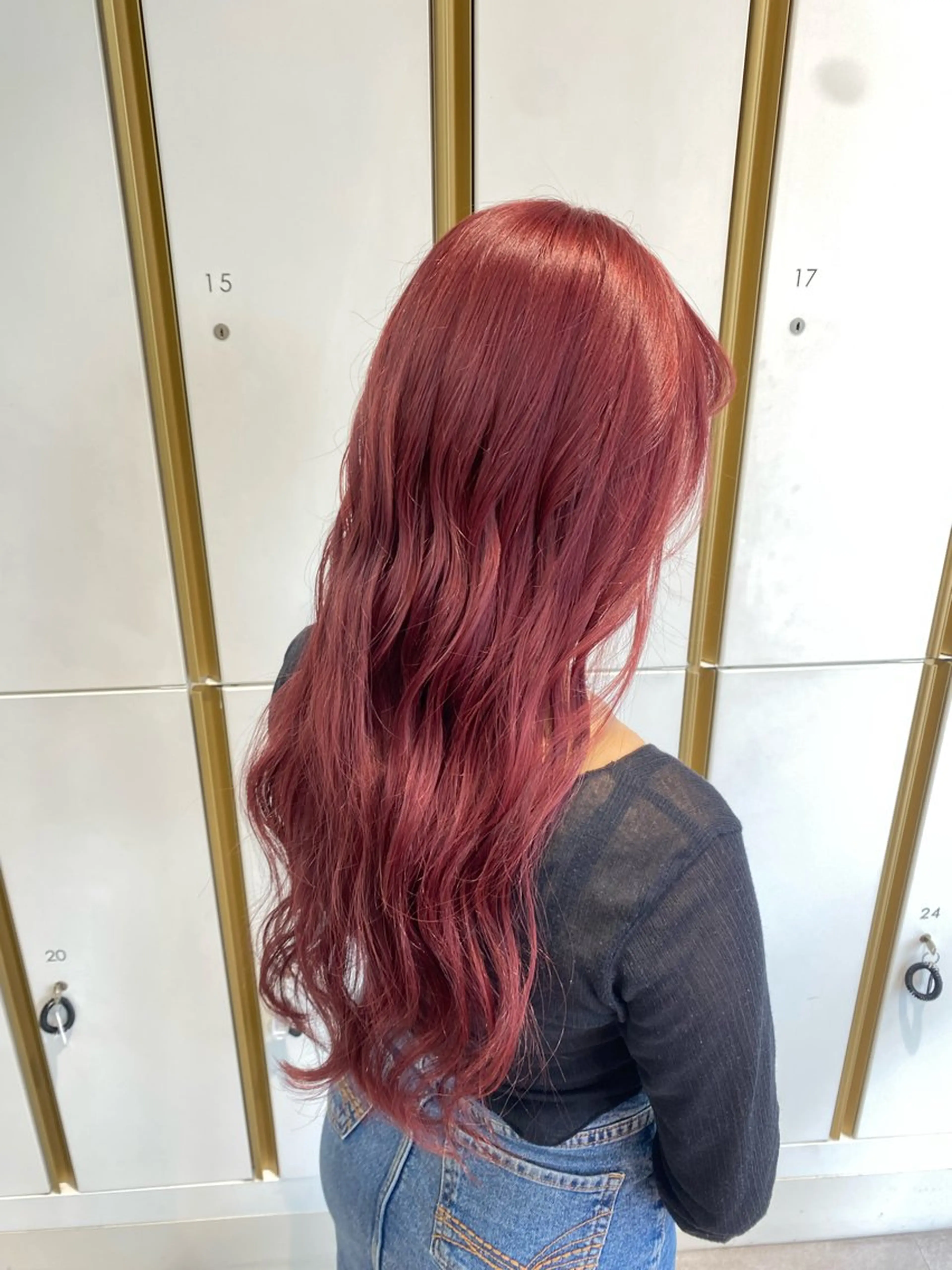 ロング カラー ブリーチ🫧艶カラー レイヤー韓国ヘアのヘアスタイル