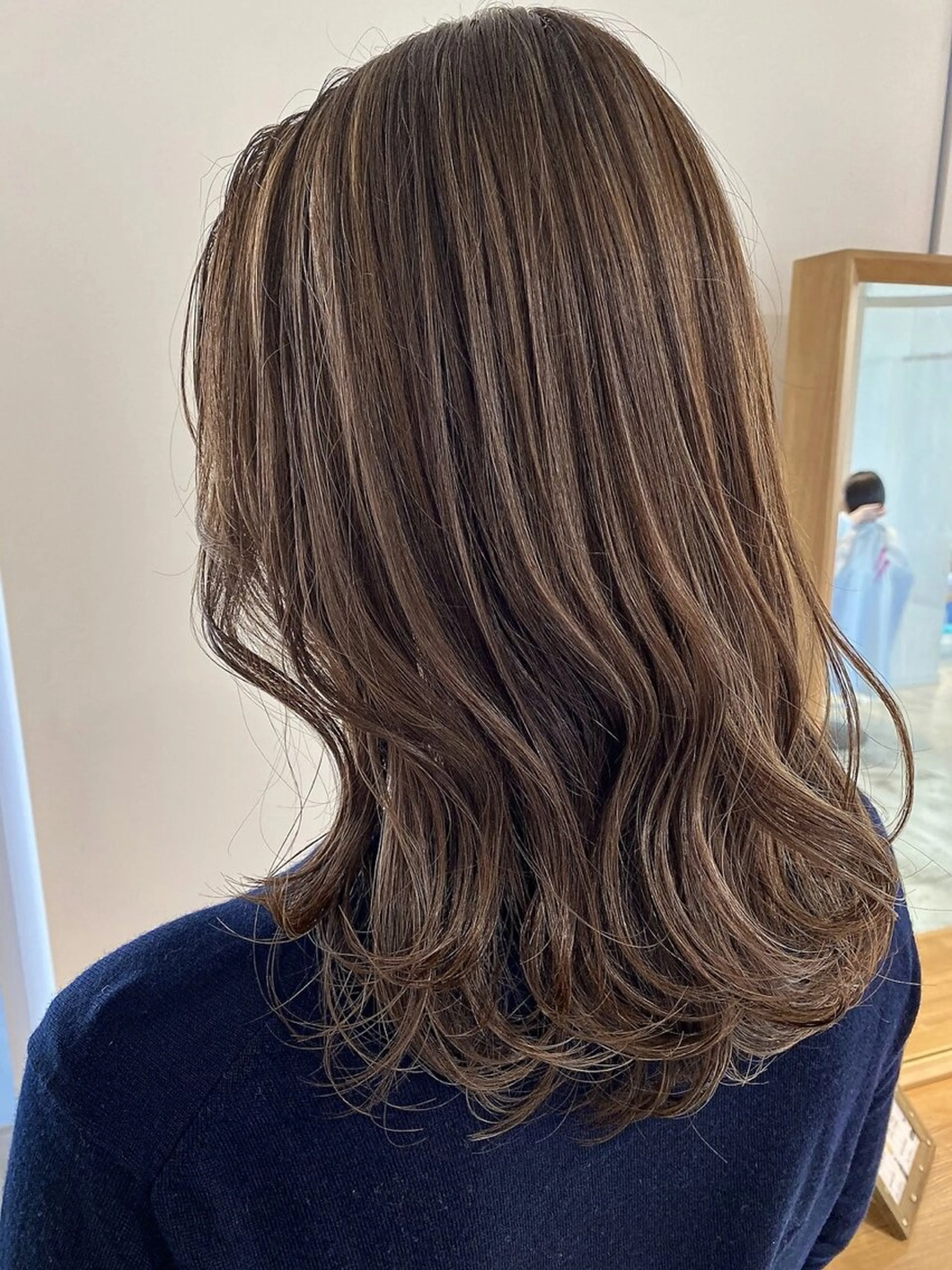 ミディアム カラー カット ヘアカラー トリートメント 鈴木弥月/大人ボブ× 透明感カラーのヘアスタイル