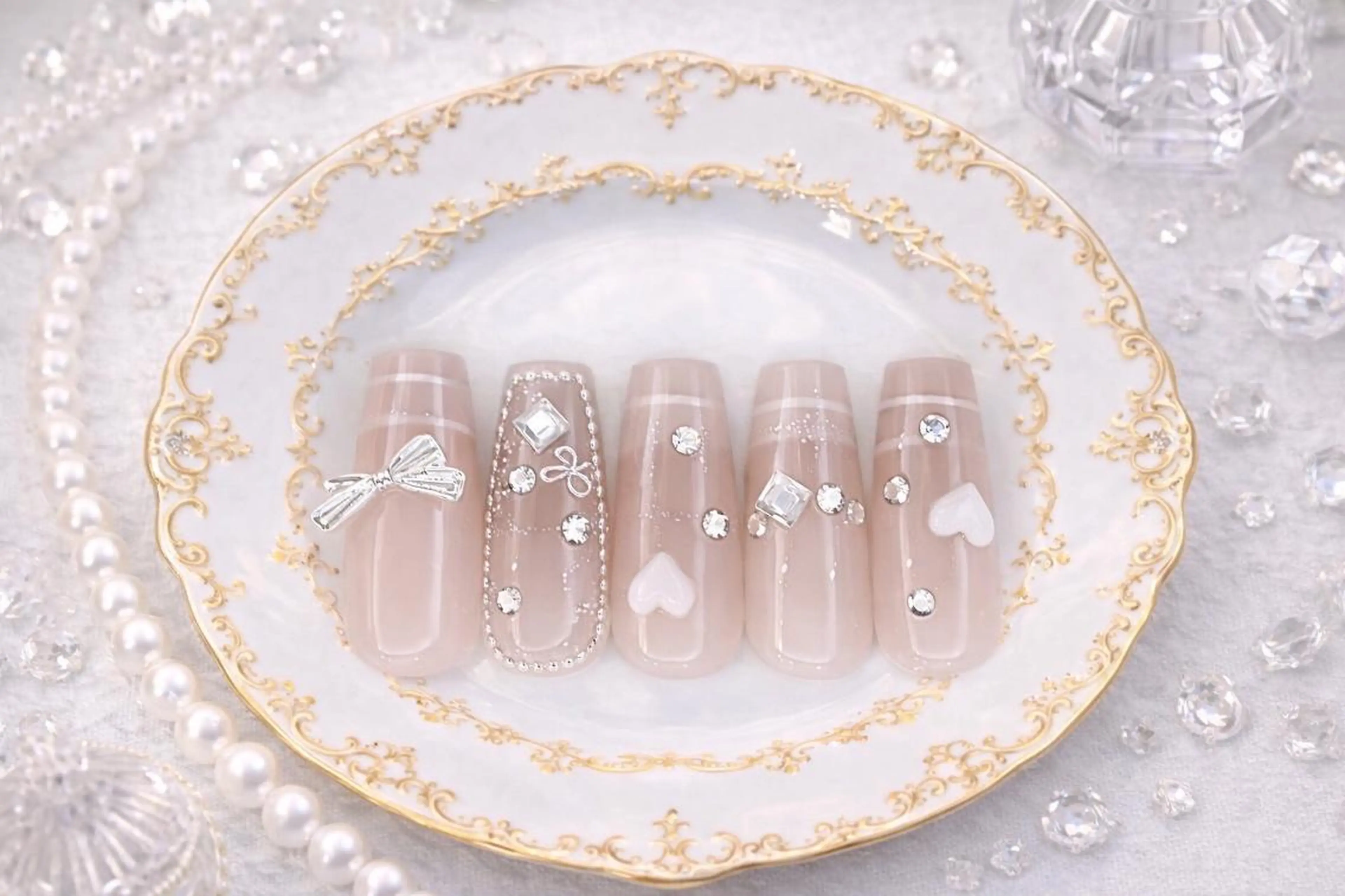 ネイル Sayaka❤️ REBEST京橋のネイルデザイン