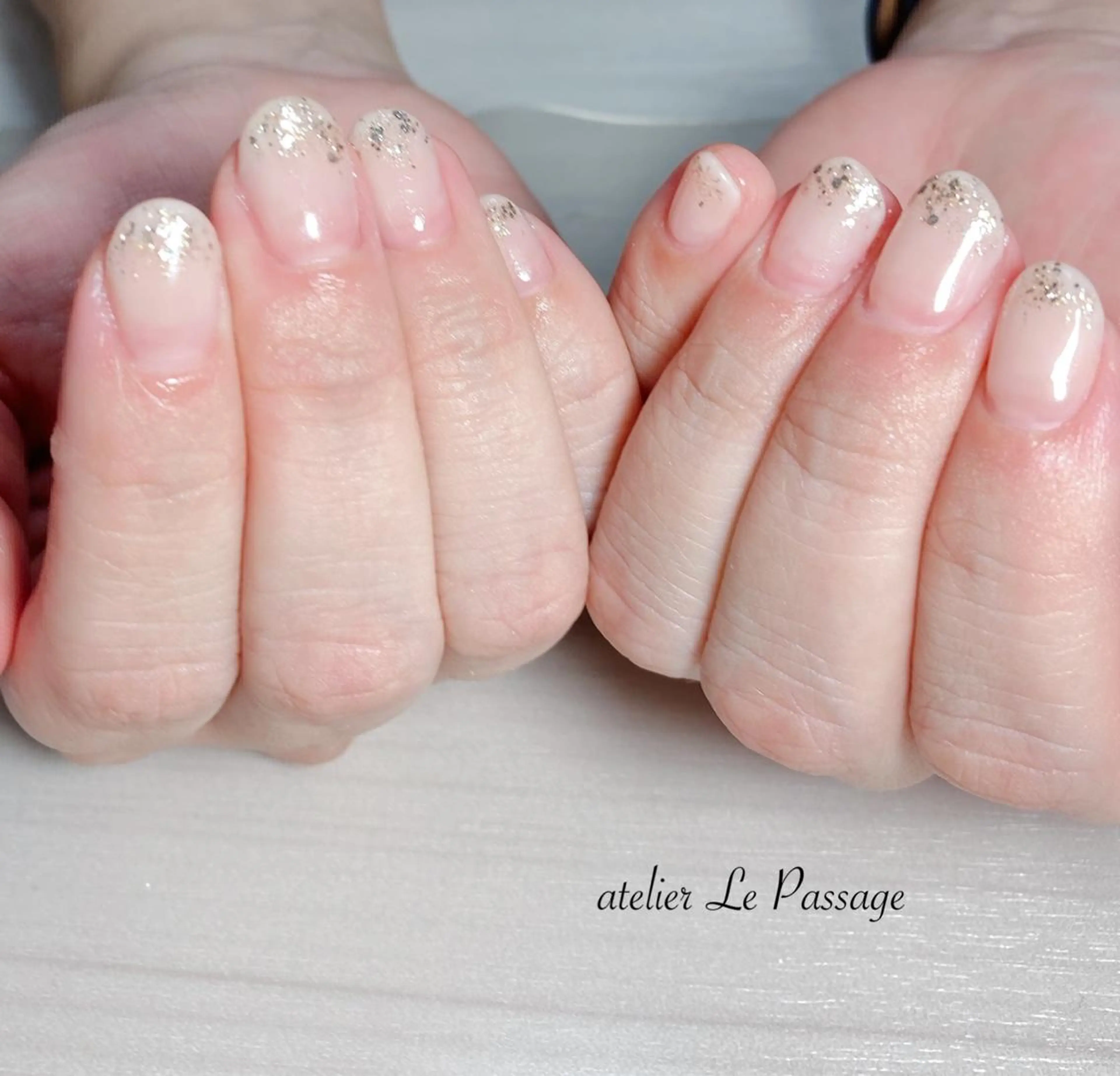 ネイル ジェルネイル キラキラネイル オフィスネイル ワンカラーネイル パラジェル Atelier Le Passage所属・h nakatsukaのネイルデザイン