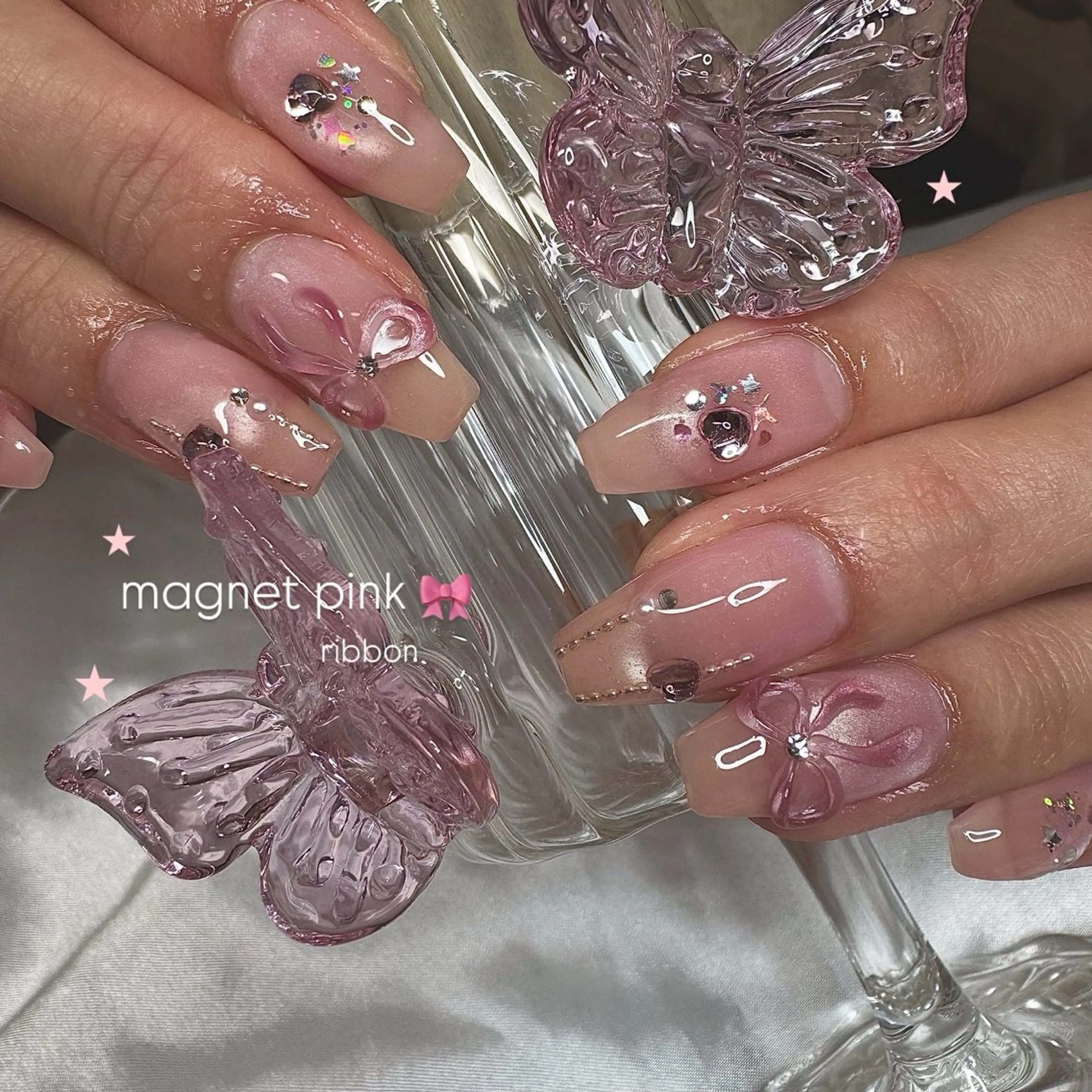 ネイル ハンドネイル La neige* yuki 🥯🍑のネイルデザイン