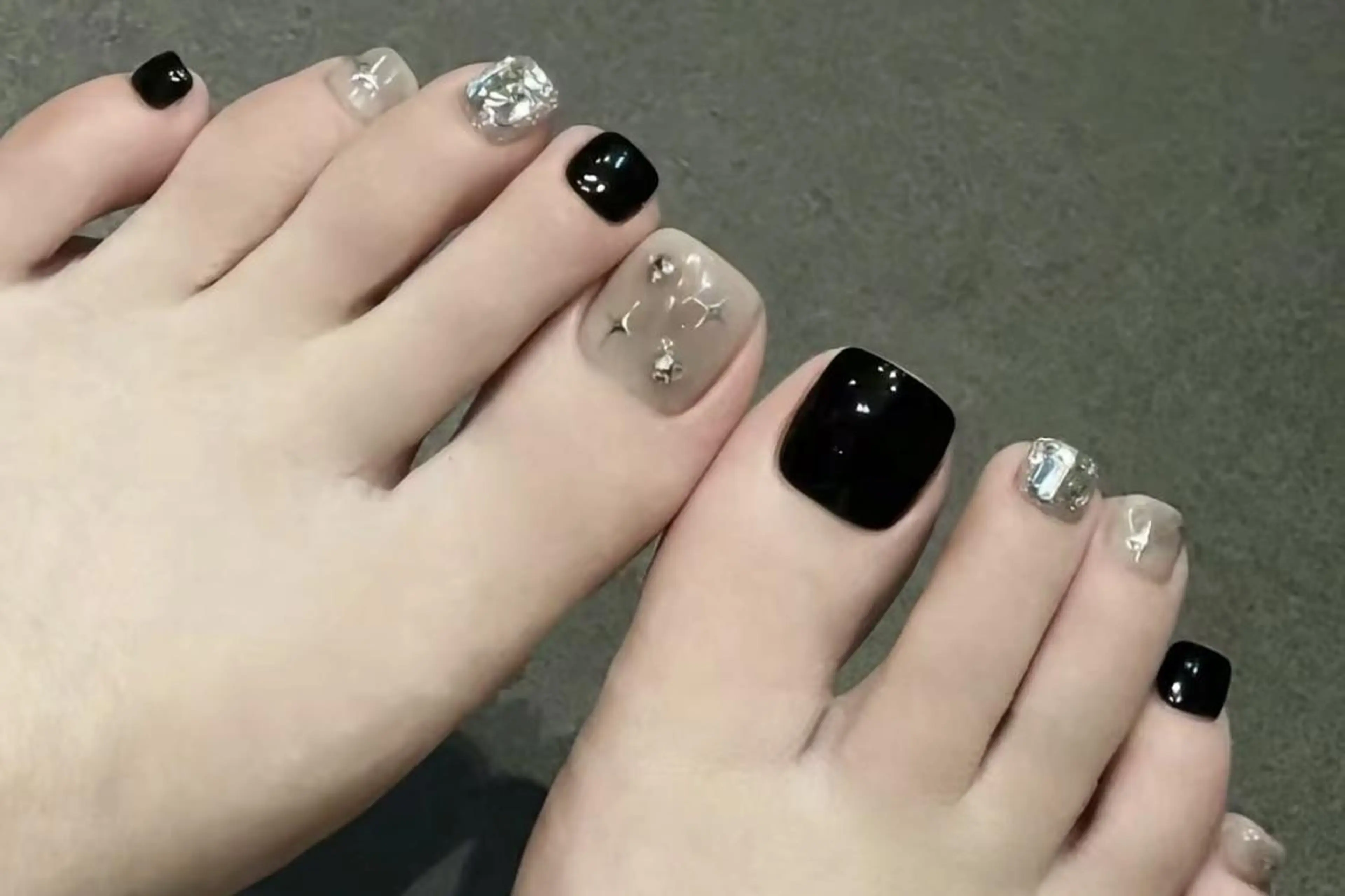 ネイル VIVIAN リサのネイルデザイン