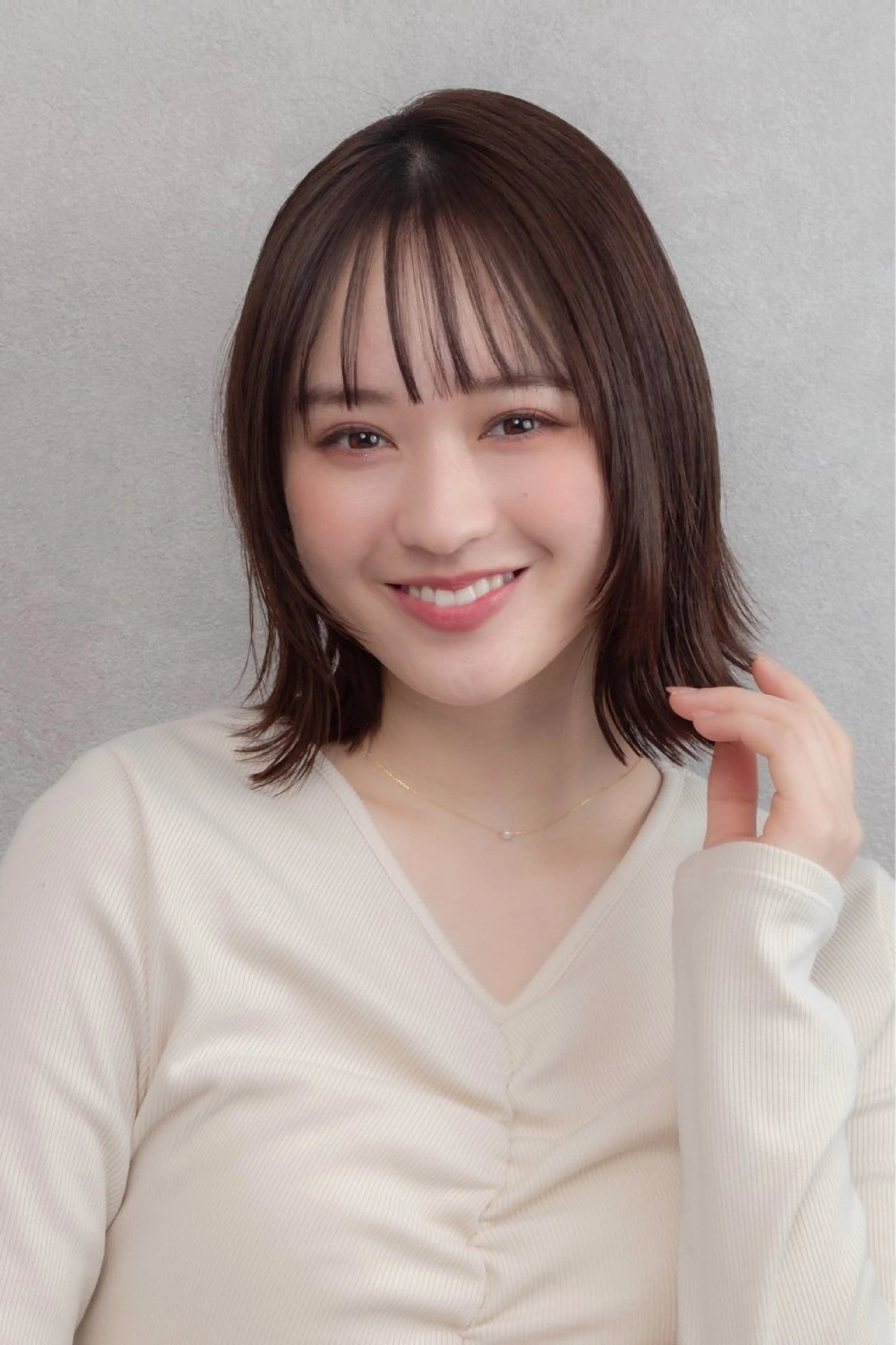 ミディアム [似合う小顔カット] 🪽MUNi恵比寿のヘアスタイル