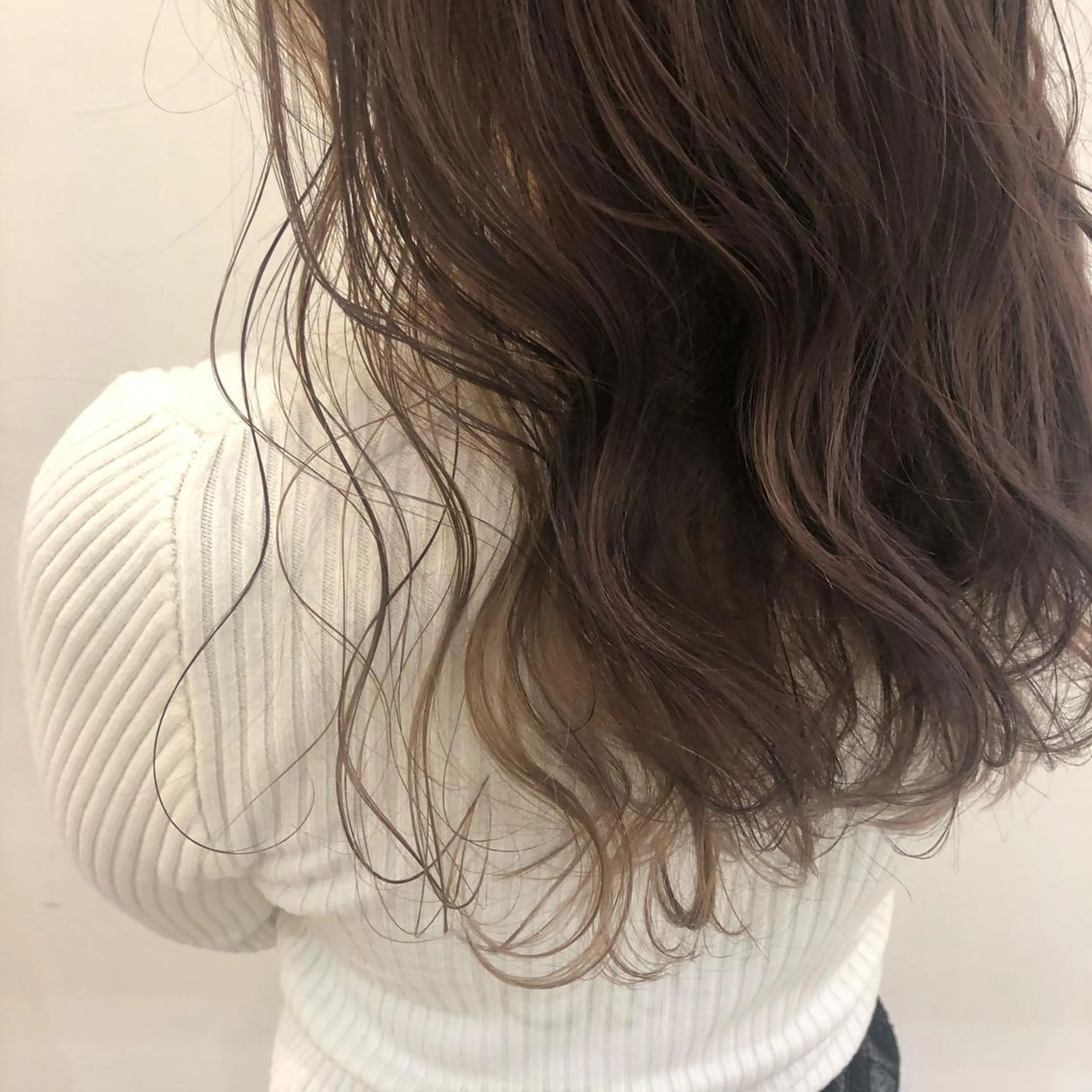 ロング 銀座／レイヤーカット 🤍内野すみれのヘアスタイル