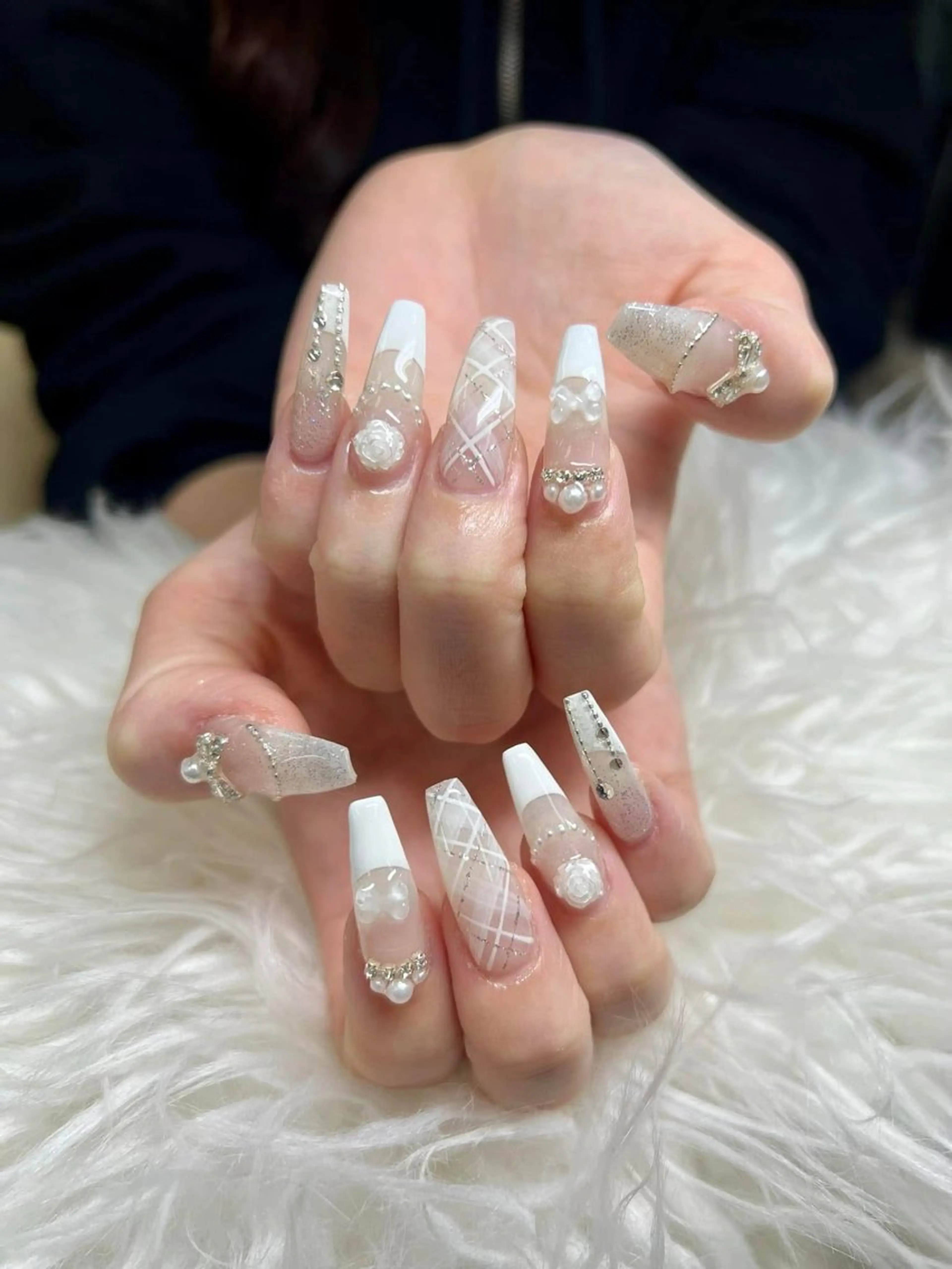 ネイル アートネイル オーロラネイル チークネイル 長さ出し フットネイル ハンドネイル フットネイル ハンドケア Noiranail_ studio川越西口のネイルデザイン