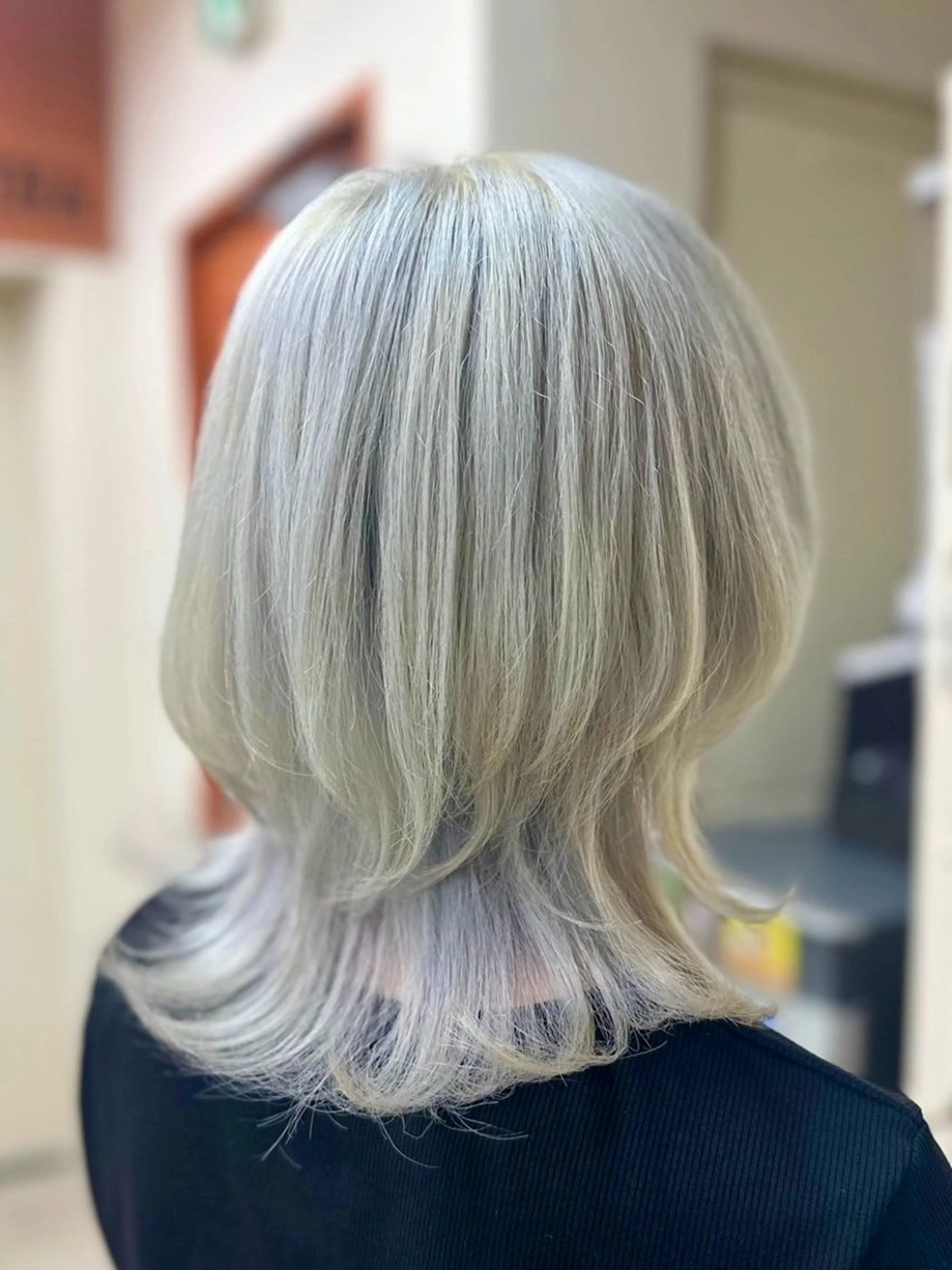 カラー 八馬 那由多のヘアスタイル