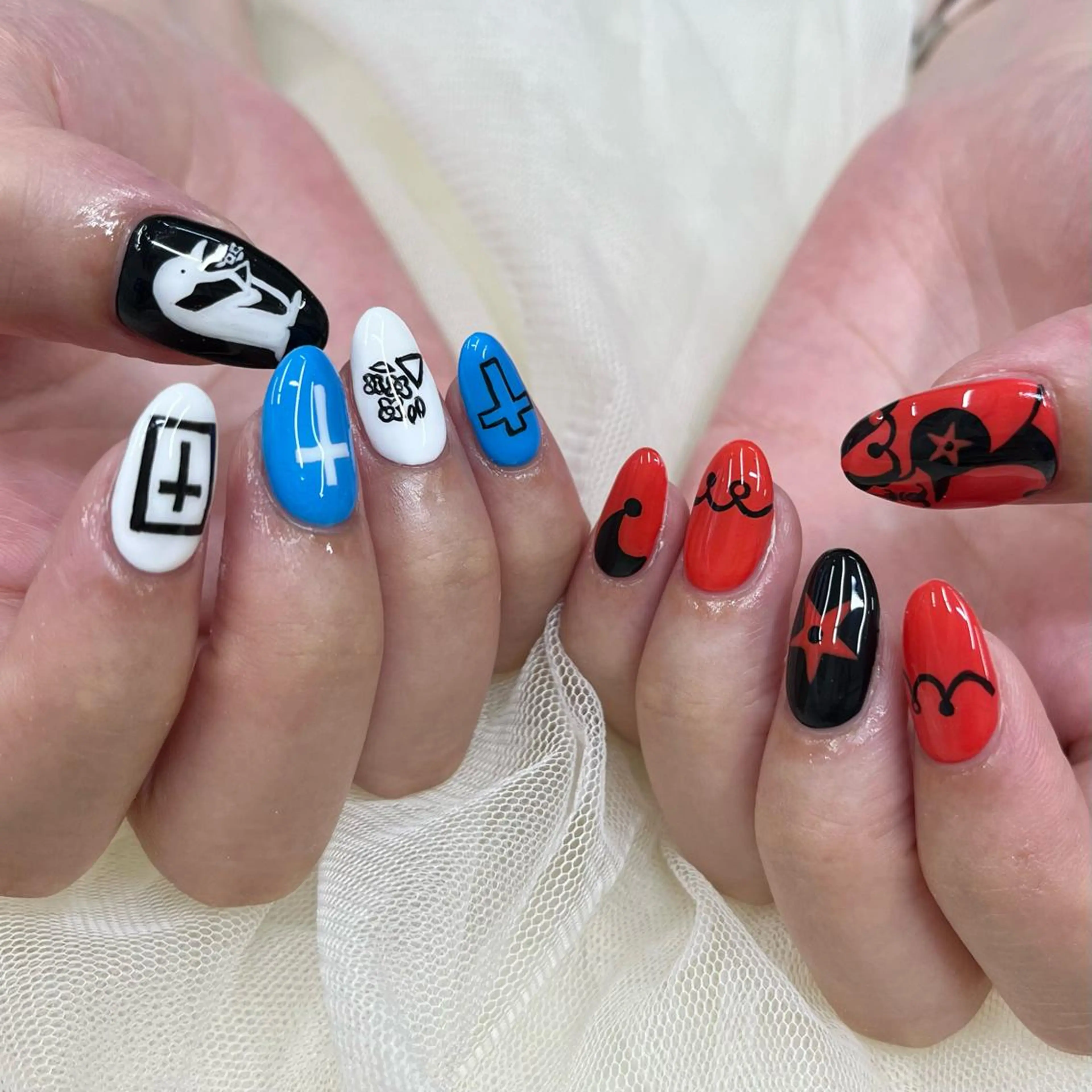 ミディアム ネイル ハンドネイル 池袋痛ネイル Nok. 渡辺のネイルデザイン