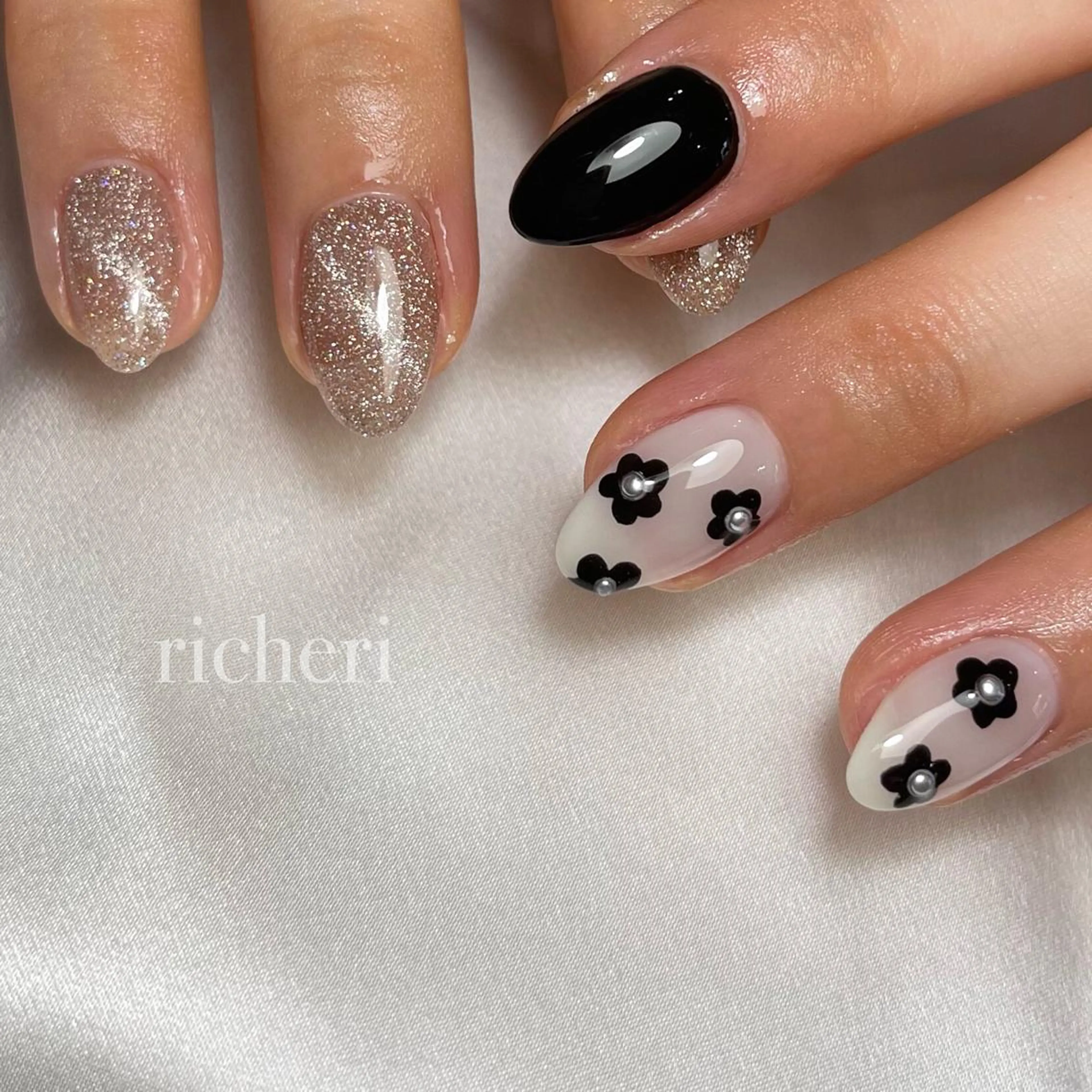 ミディアム ネイル ハンドネイル richeri beautyのネイルデザイン