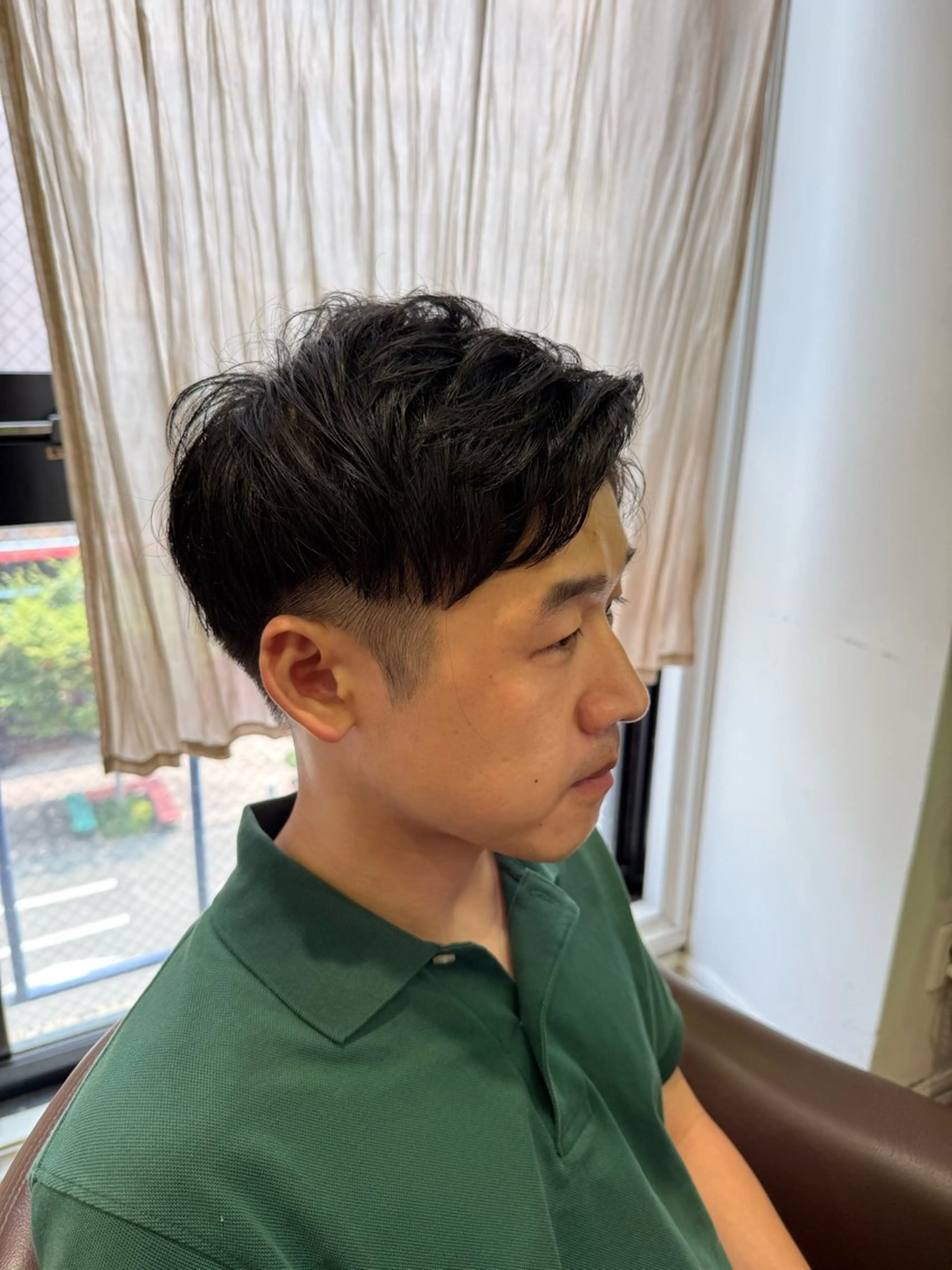 ショート メンズ 刈り上げ 溝口 槙里也のヘアスタイル