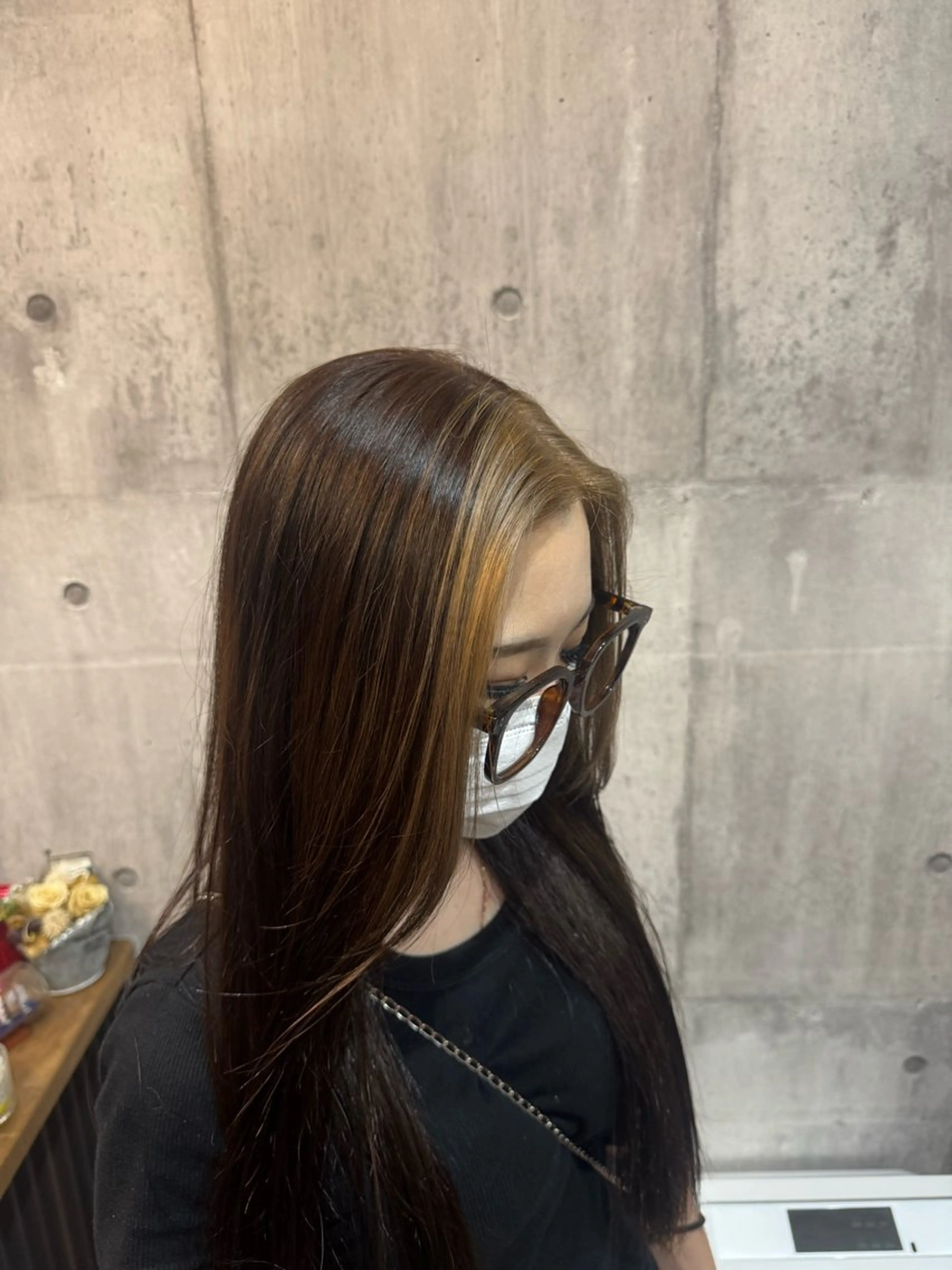 ロング ミストバング 小顔カット ヘアカラー 矢野 夢果のヘアスタイル