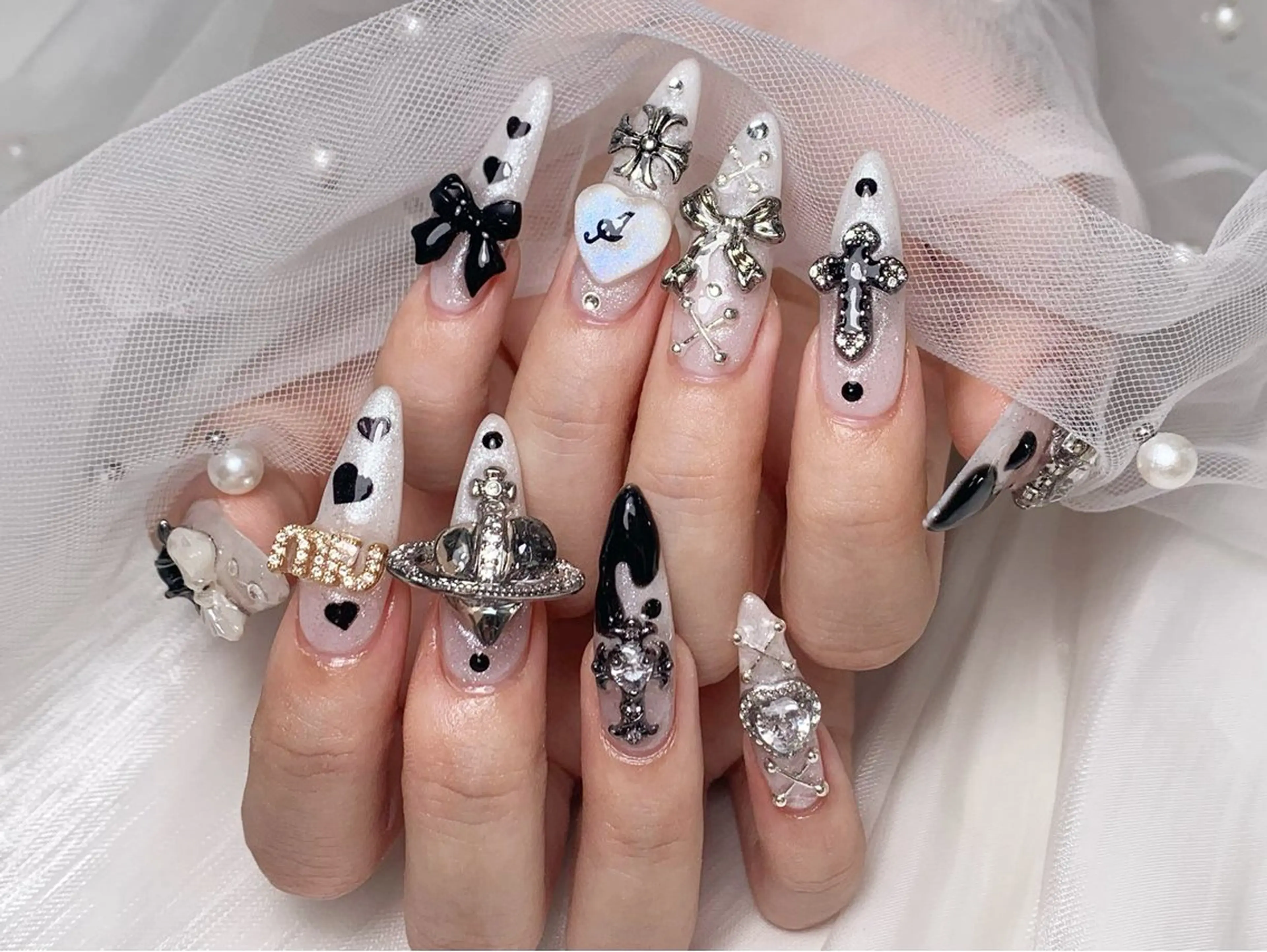 ネイル ハンドネイル ハンドケア 小林 凛のネイルデザイン