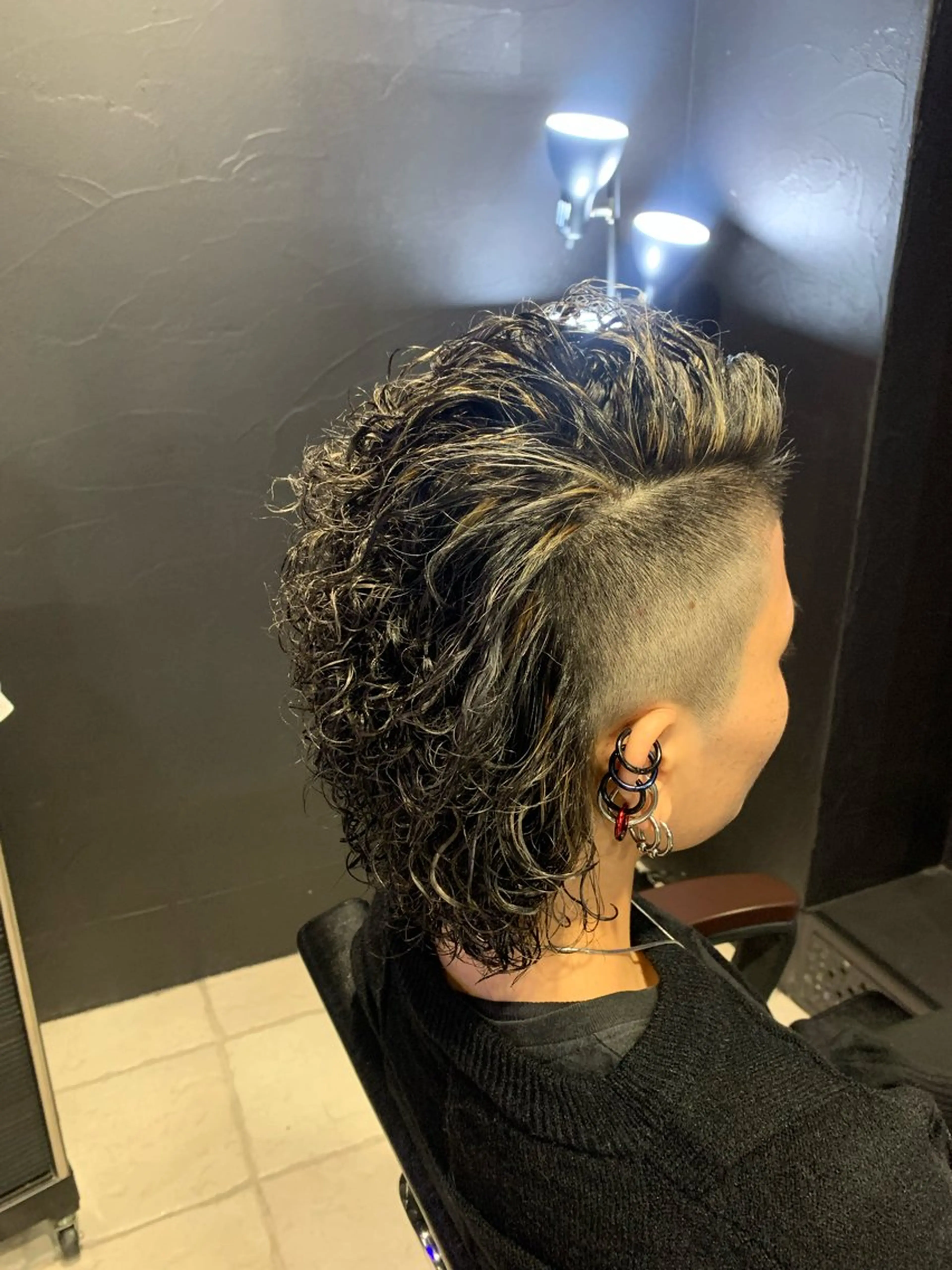 ミディアム ミディアムパーマ ハイライト カット パーマ ヘアセット メンズパーマ/難波/ 心斎橋　室園亮佑のヘアスタイル