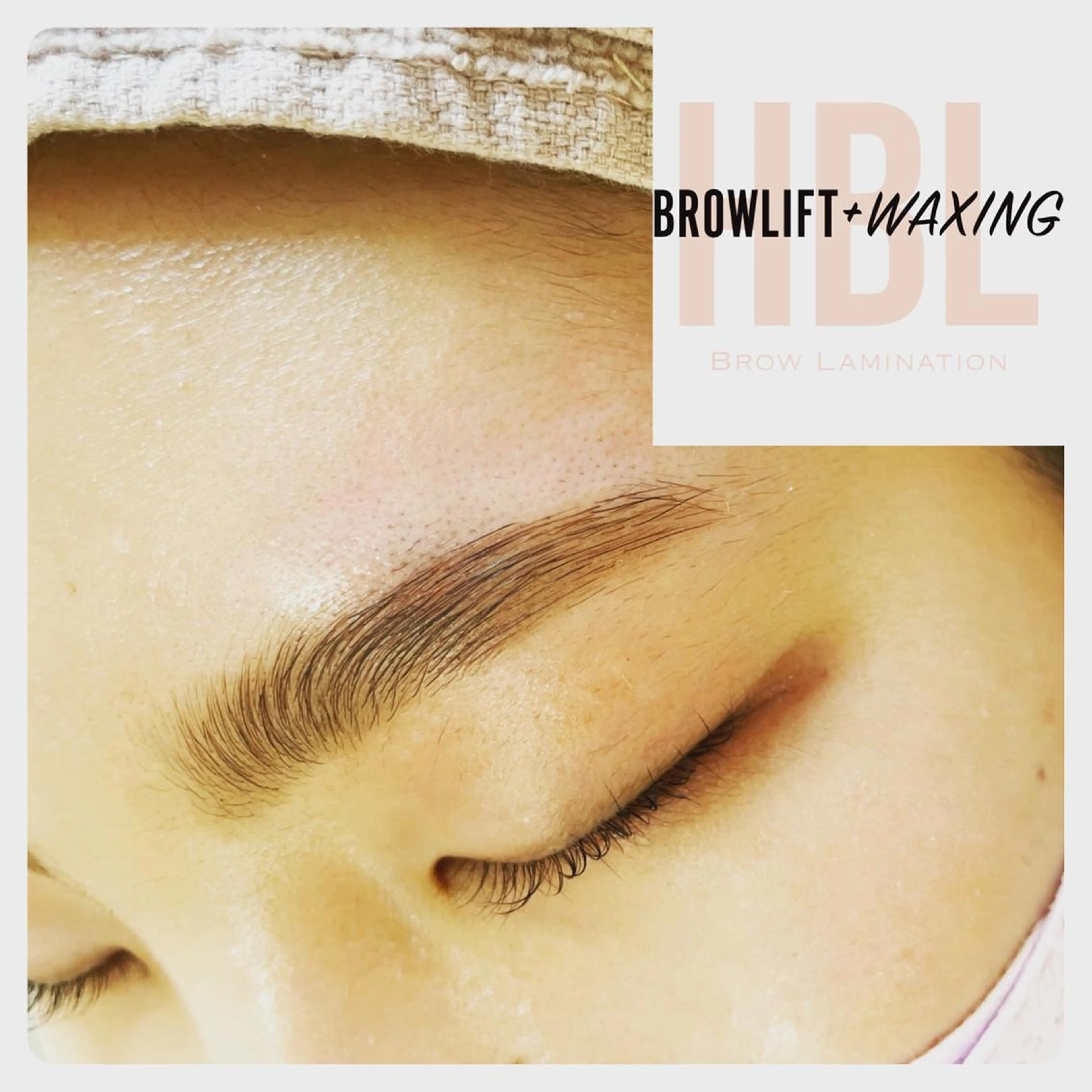 アイブロウ ワックス脱毛 その他(アイブロウ) une mizuhoの眉毛・アイブロウイメージ