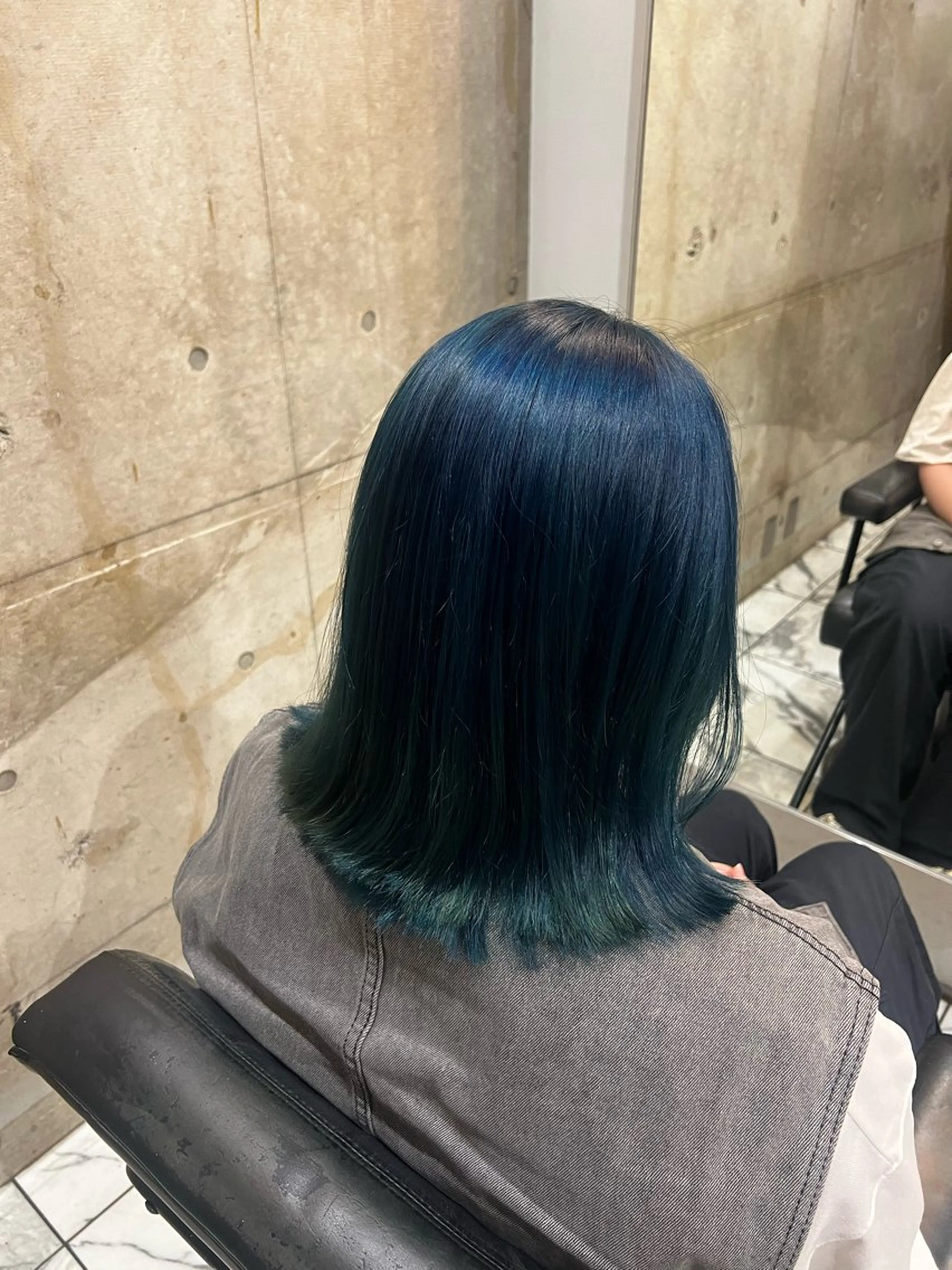 ロング カラー ブリーチ ブルーカラー Luxe所属・パーマモデル募集中／ HINAのヘアスタイル