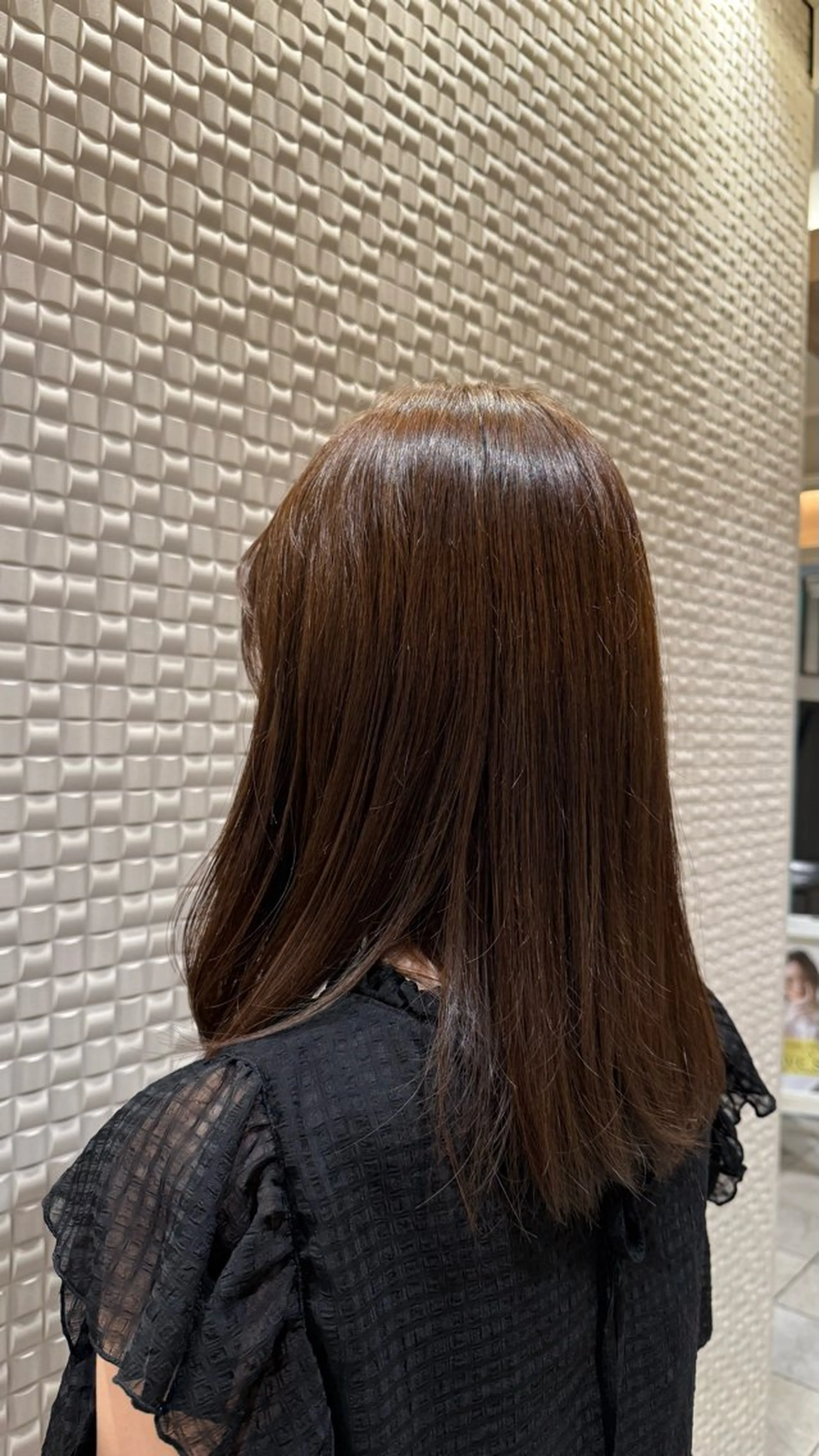 セミロング 緑川 莉緒のヘアスタイル