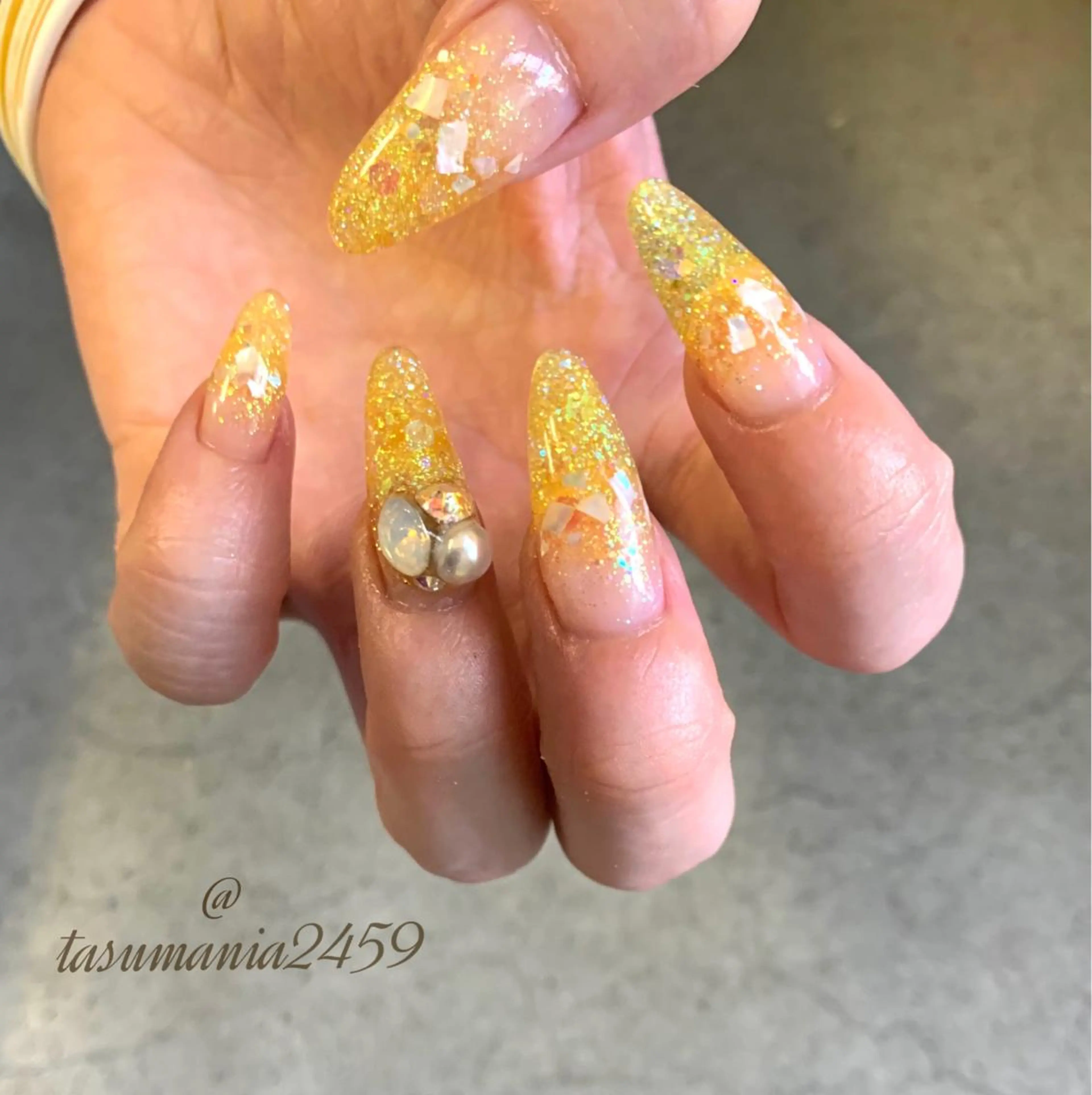 ロング カラー ネイル キラキラネイル スカルプネイル be-cares beauty(豊川店のネイルデザイン