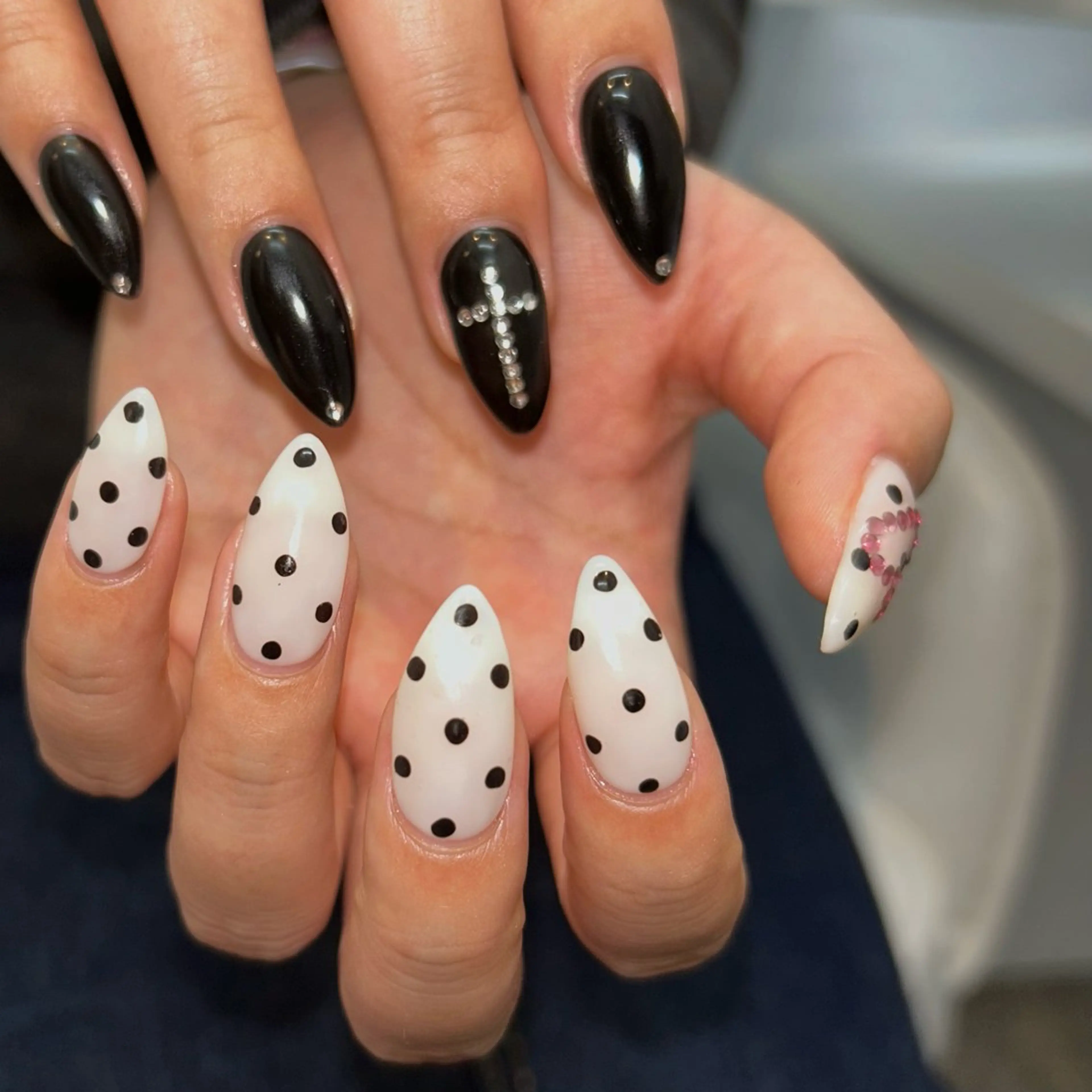 ネイル ドット ハンドネイル Balena nail所属・新宿🐋Balena nail/JURIのネイルデザイン