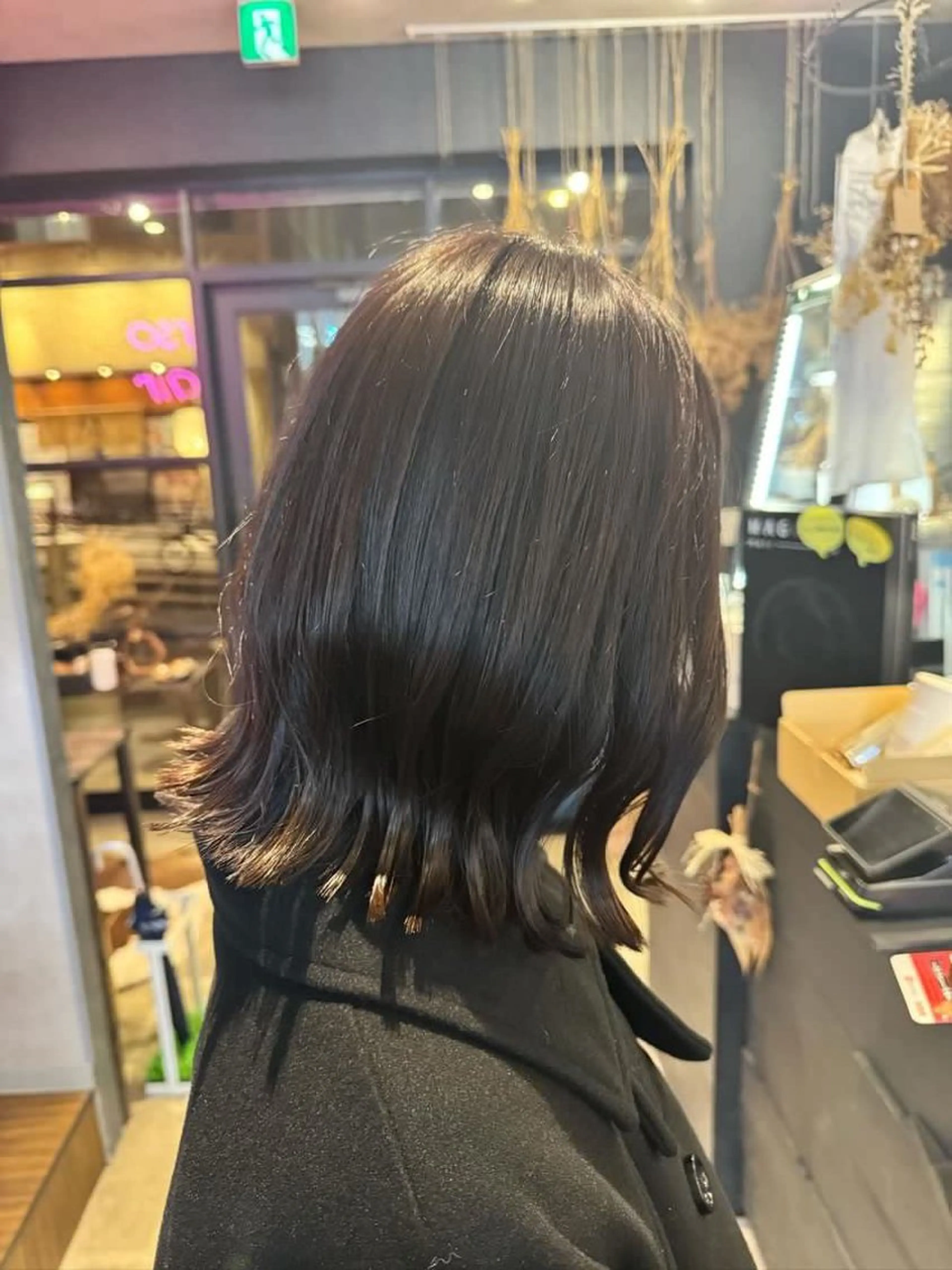 ミディアム カラー attrait所属・アトレ＊個室サロン himekaのヘアスタイル