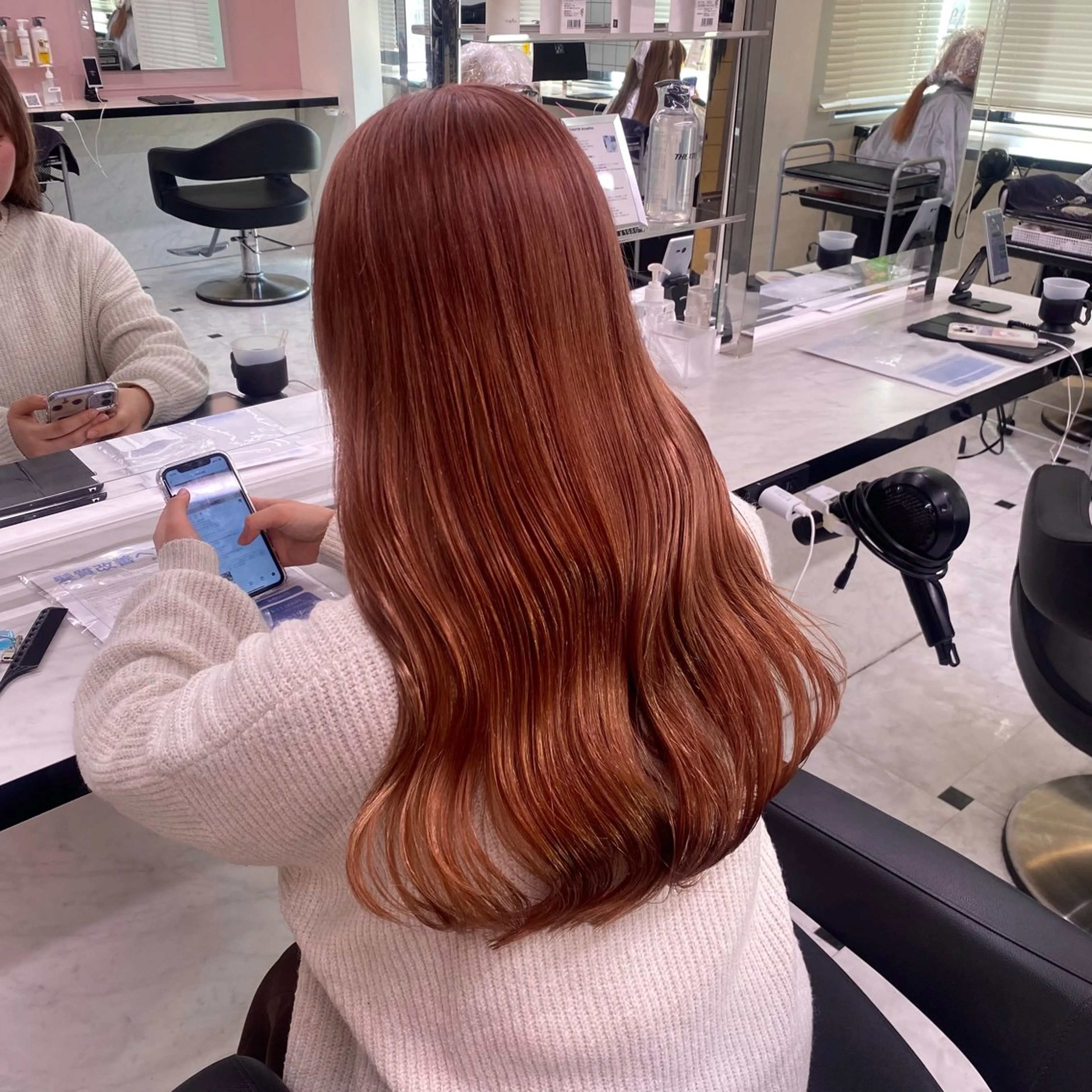 ロング カラー ベージュカラー ピンクカラー ピンクベージュ ヘアカラー トリートメント ヘッドスパ ヘアセット 透明感ベージュカラー ♡上野♡AIのヘアスタイル