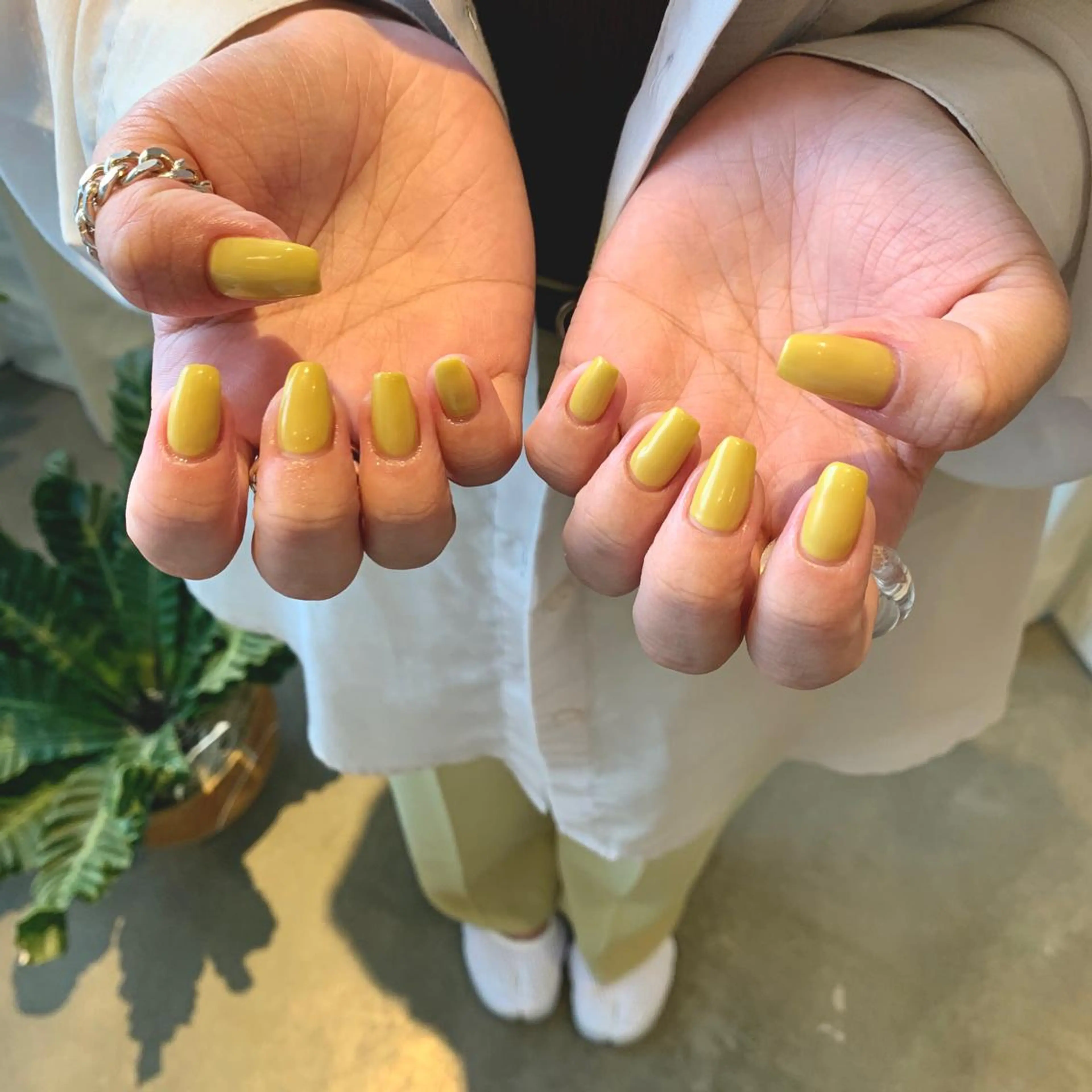 ネイル ワンカラーネイル ハンドネイル 山本 理紗子のネイルデザイン