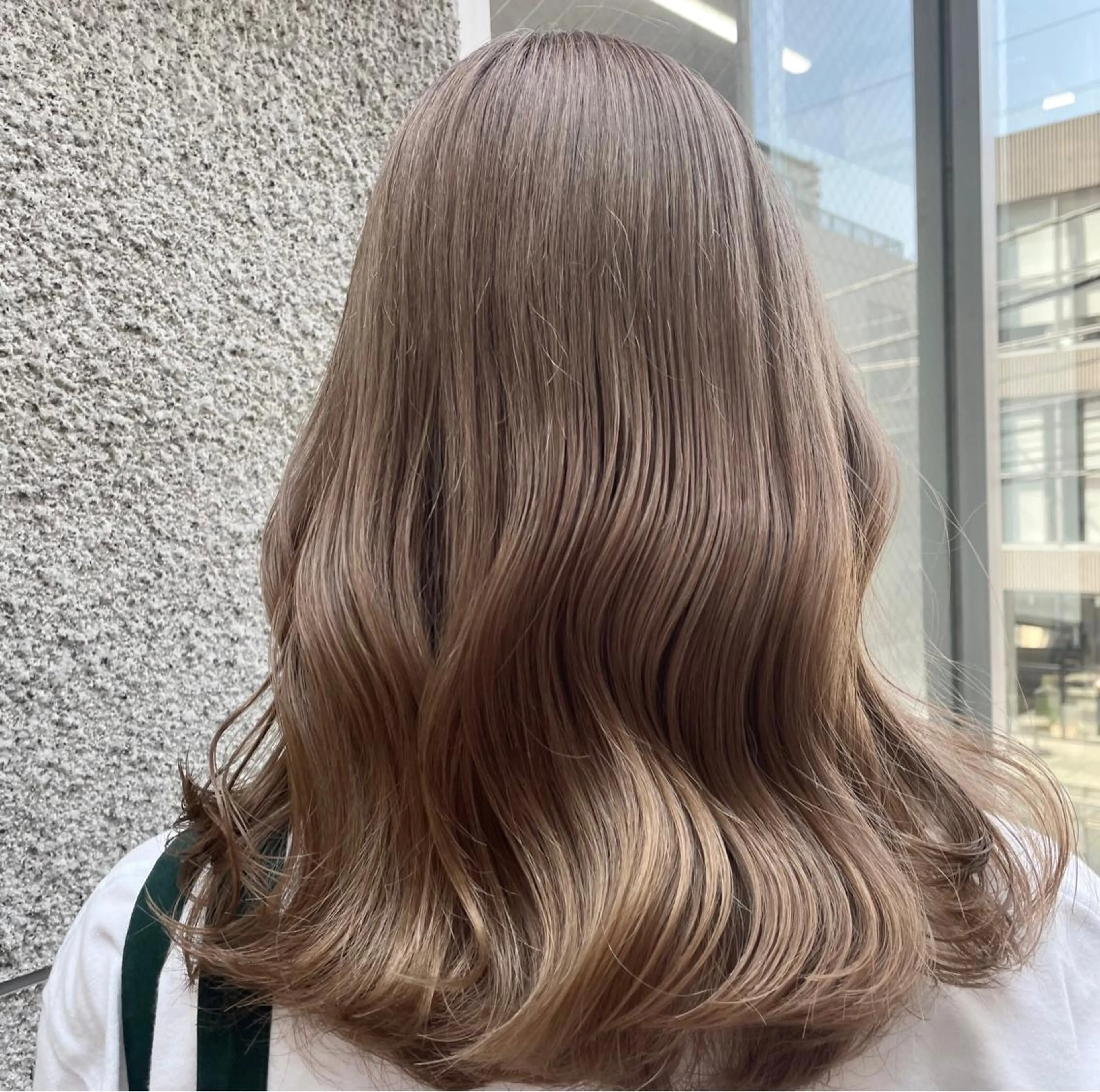 ロング カラー ザクザクレイヤー 🍀/ブリーチ/小田のヘアスタイル