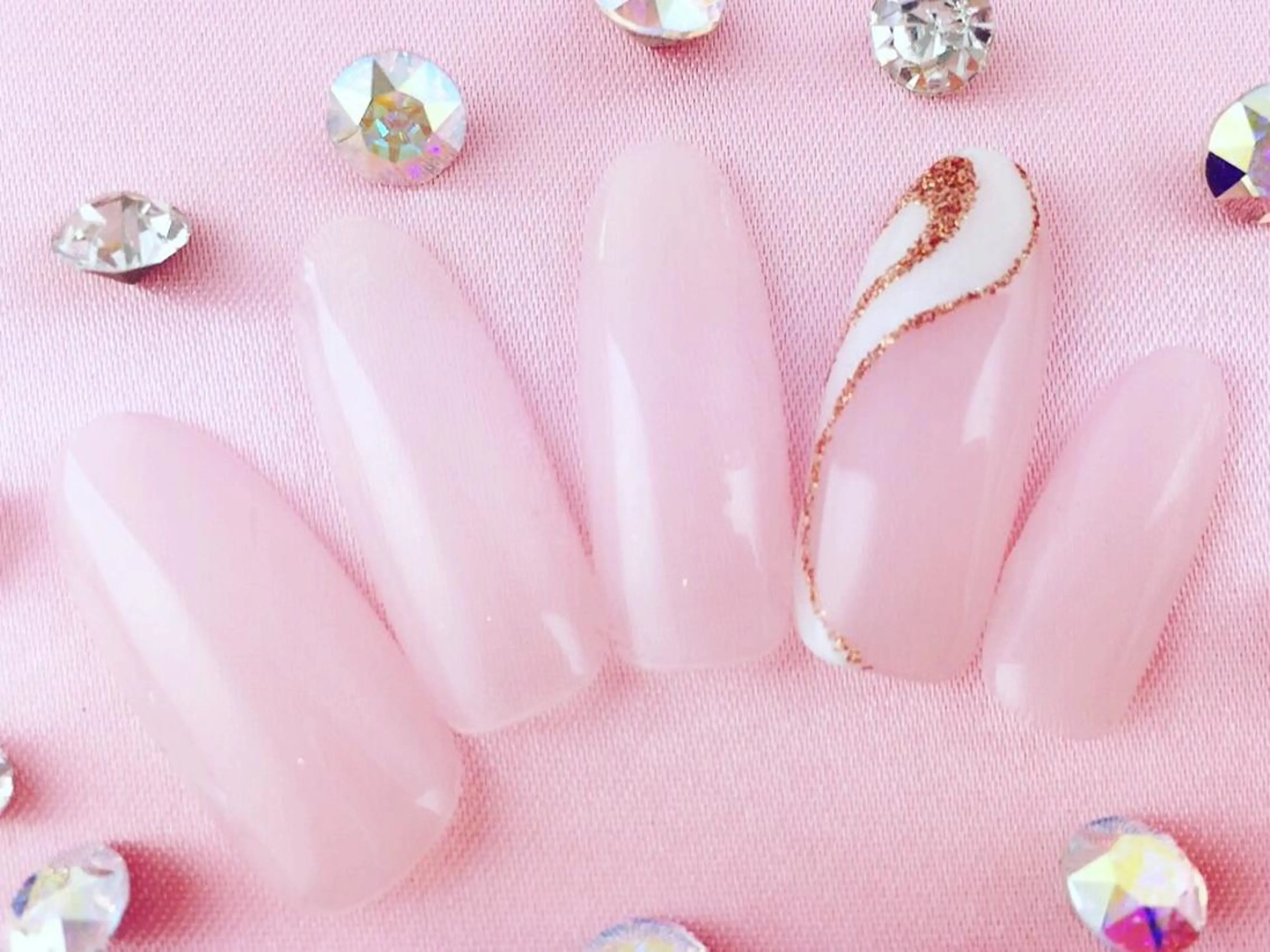 ネイル アートネイル フットネイル 卒業式 ミラーネイル 持ち込み NAILSGOGO shibuyaのネイルデザイン