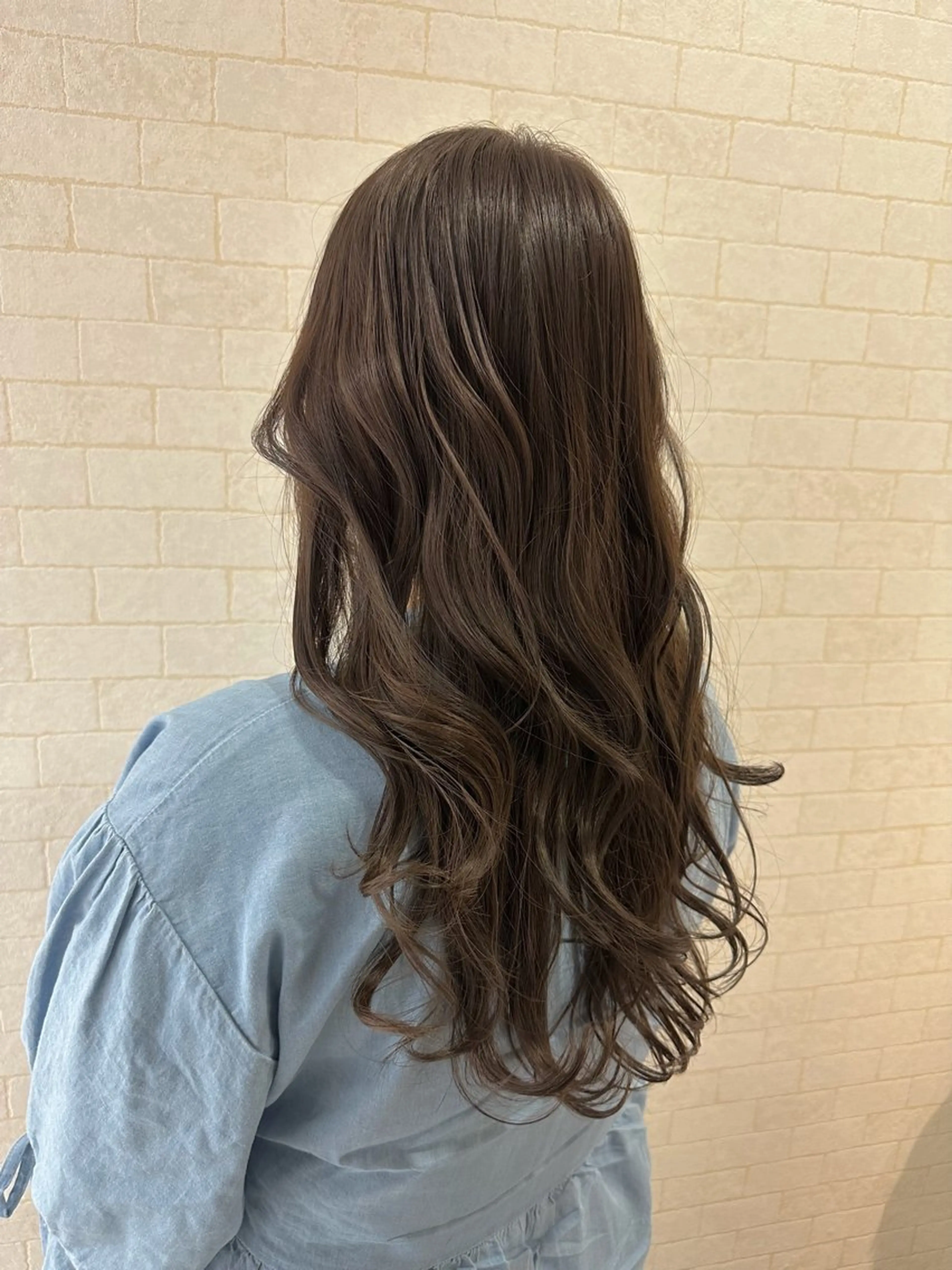 ロング カラー ブリーチ 透明感カラー ダブルカラー ブリーチなしカラー 顔まわりレイヤー 大人レイヤー& 透明感カラー💄のヘアスタイル