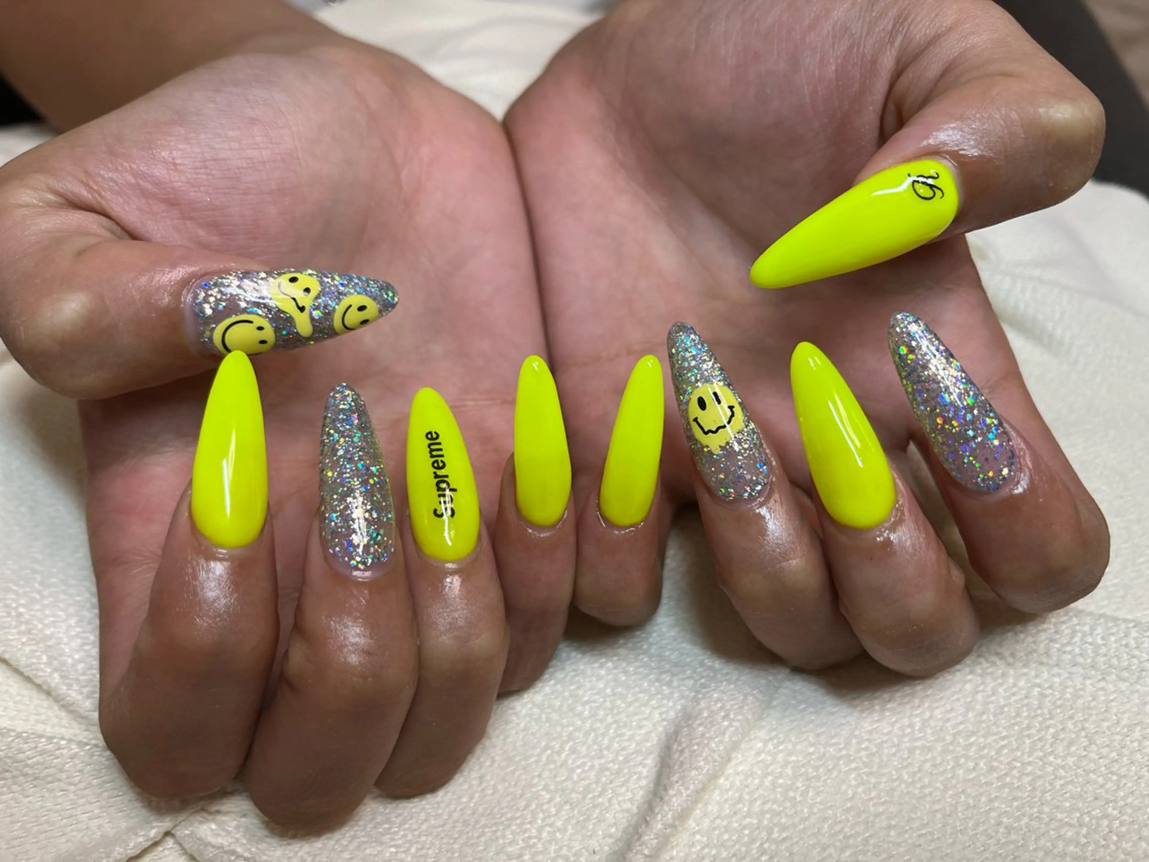 ネイル nail.salon .Reversalのネイルデザイン