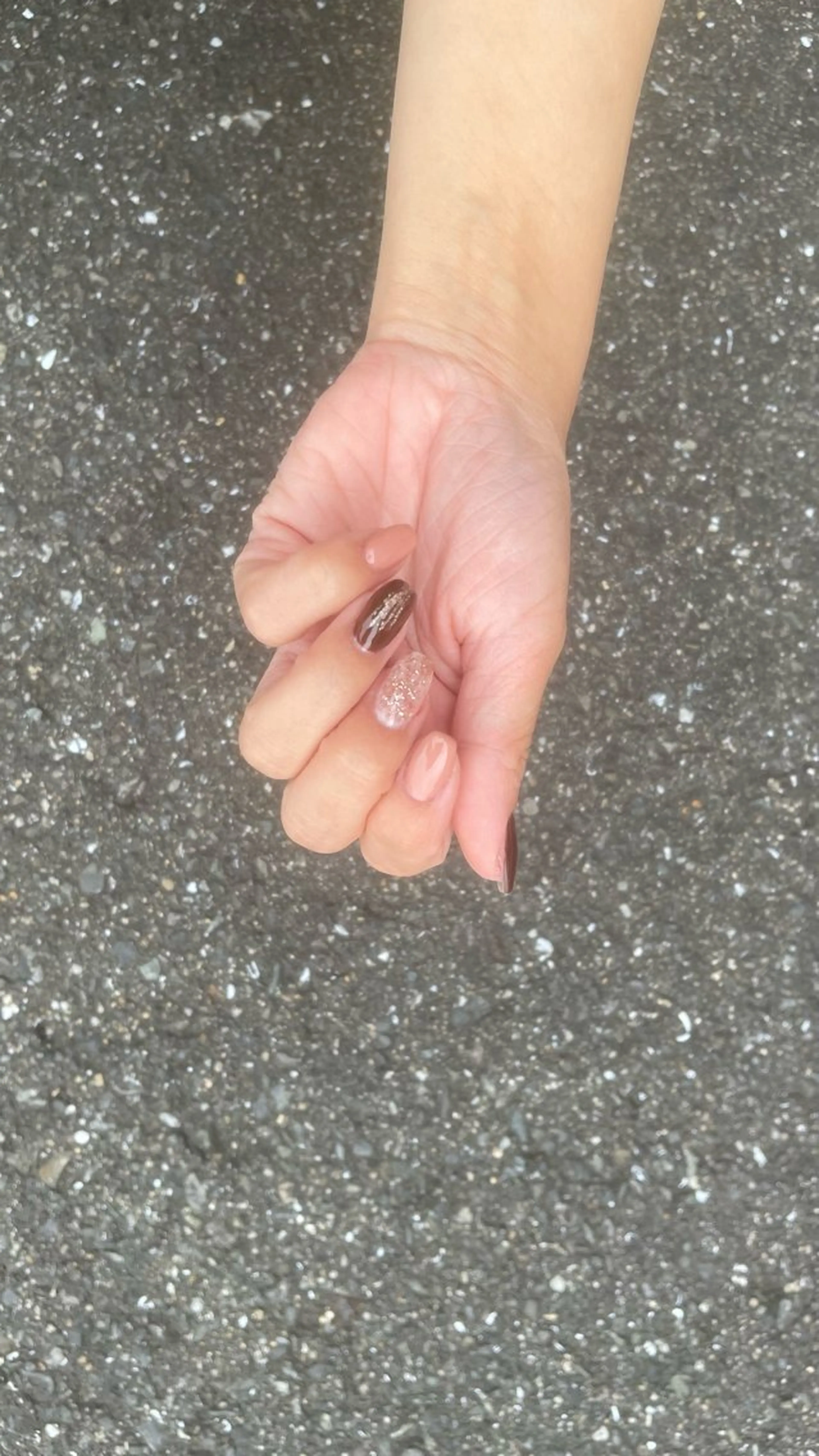 ネイル シンプルネイル 斎藤 桃華のネイルデザイン