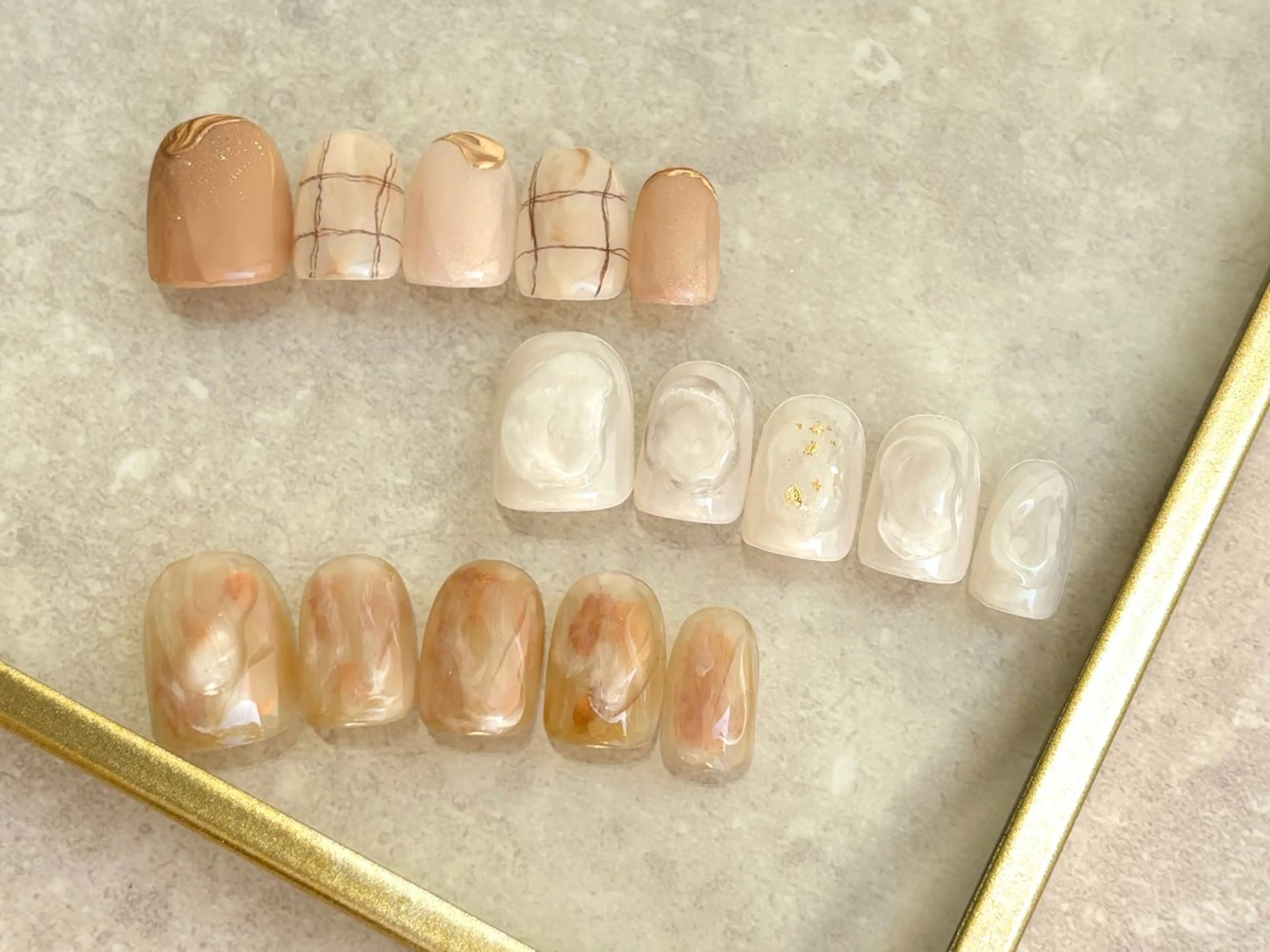 ショート 渋谷ニュアンスネイル SYURI🫧のネイルデザイン