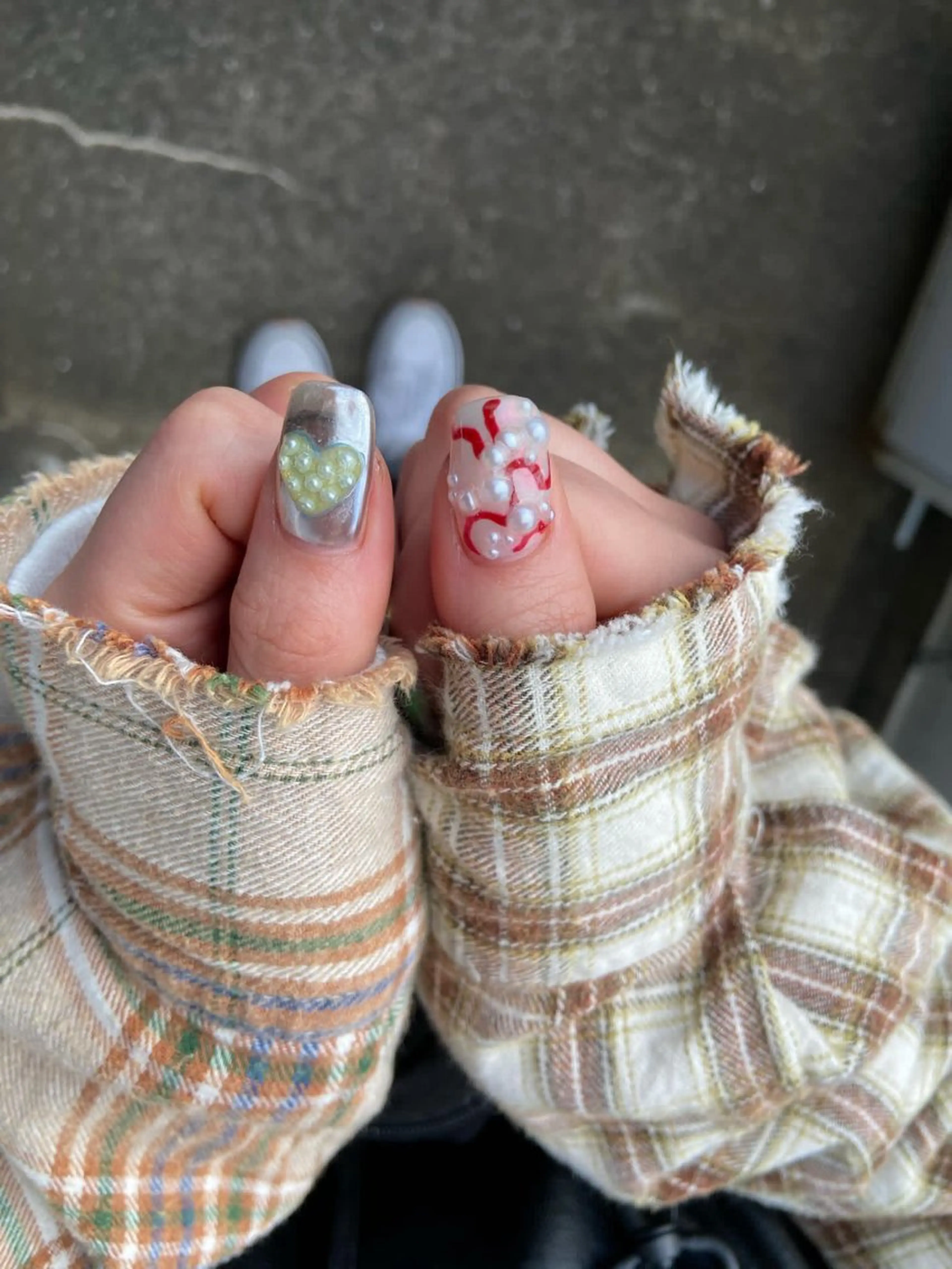 ネイル nail atelier hiton所属・nailist 朱音のネイルデザイン